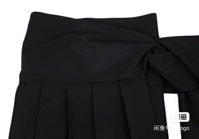 Yohji Yamamoto Yohji Yamamoto size 3 Black strappy wool pleated half skir Size 25" / US 0 / IT 36 - 6 Thumbnail