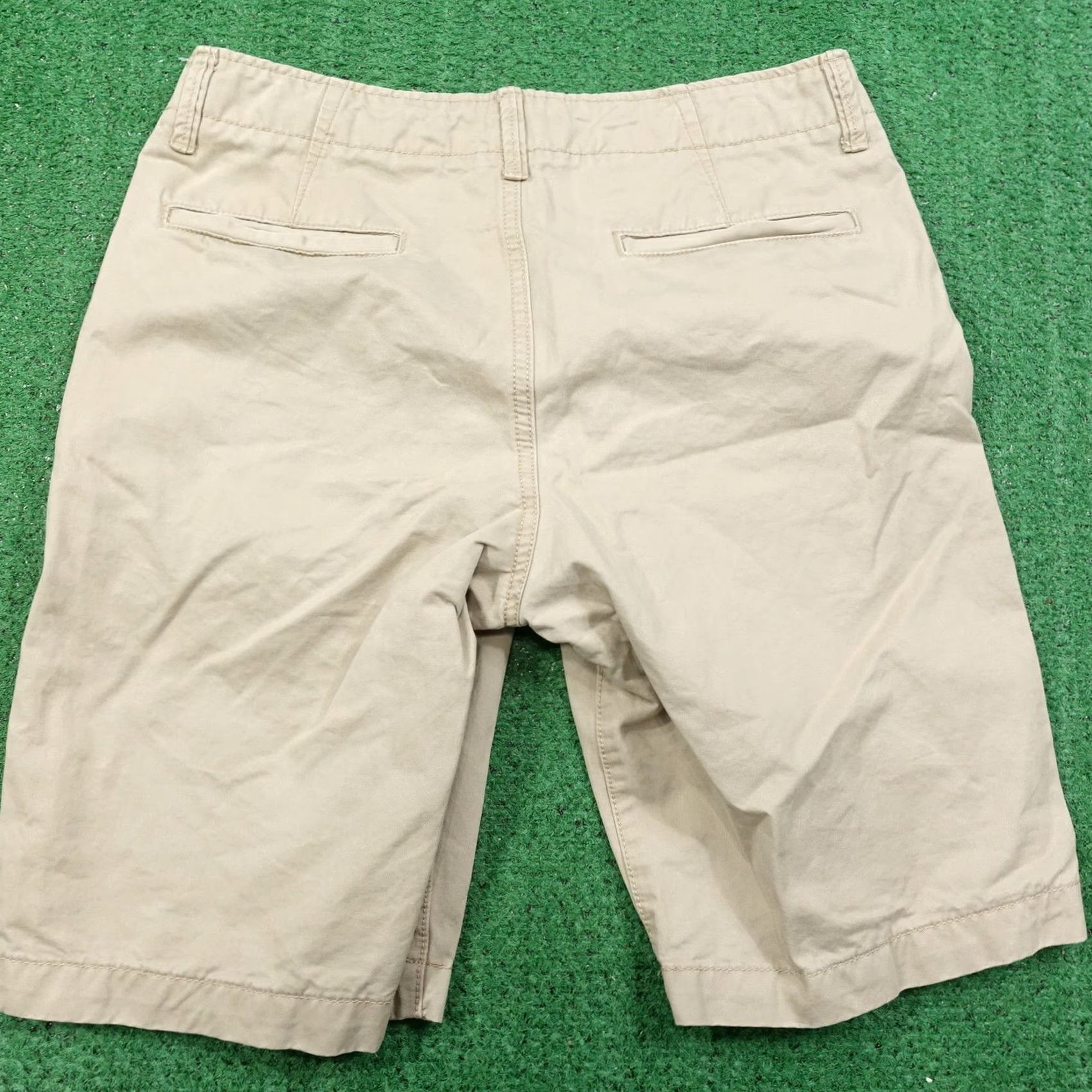 Aeropostale AEROPOSTALE FLAT FRONT BEIGE KHAKI CHINO SHORTS MENS SIZE 30 Size US 30 / EU 46 - 3 Thumbnail
