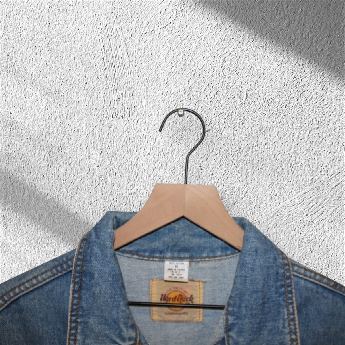 Hard Rock Cafe × Vintage Vintage Hard Rock Cafe Atlanta Denim Jean Jacket Medium Size US M / EU 48-50 / 2 - 3 Thumbnail