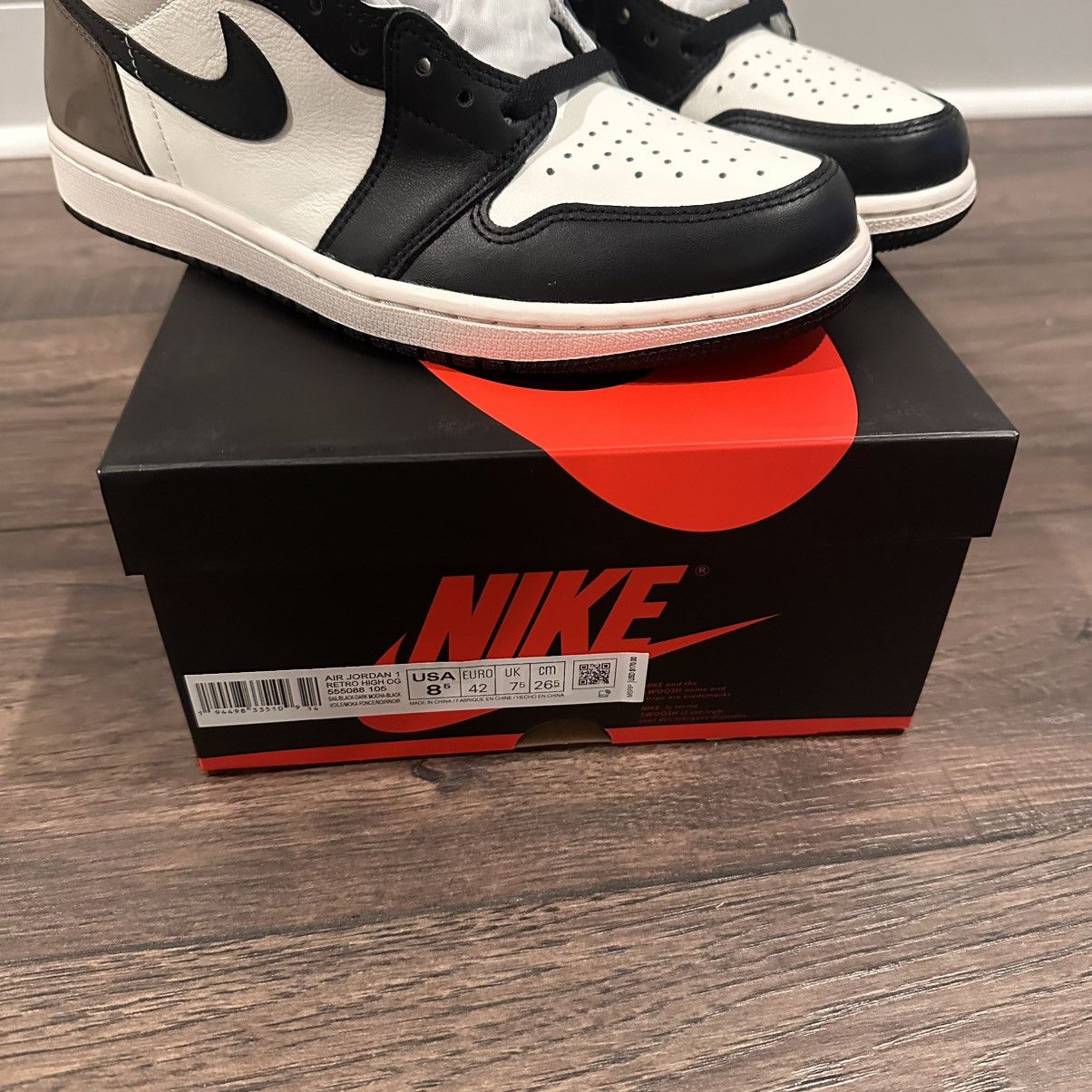 Jordan Brand Nike Air Jordan 1 Mocha High Brown 555088-105 Size 8.5 Mens Size US 8.5 / EU 41-42 - 7 Thumbnail