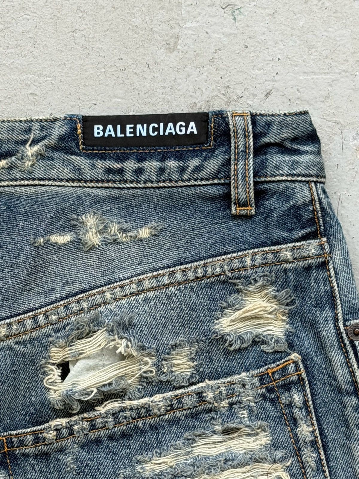 Balenciaga Balenciaga Super Destroyed Baggy Denim Size US 31 - 5 Thumbnail