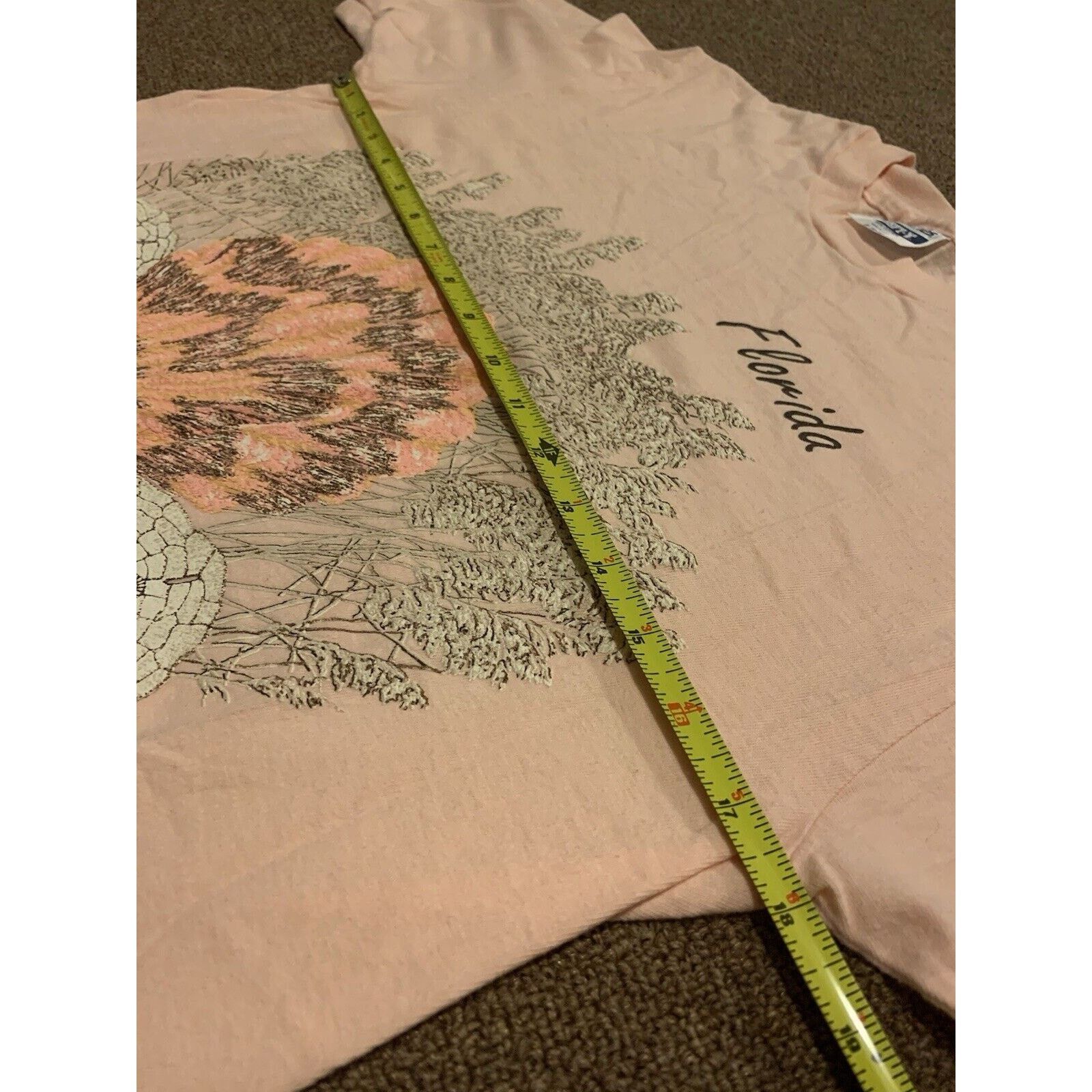 Hanes Vintage Men’s L Florida 90s Coral Sea Shells Pink T-Shirt Size US L / EU 52-54 / 3 - 6 Thumbnail