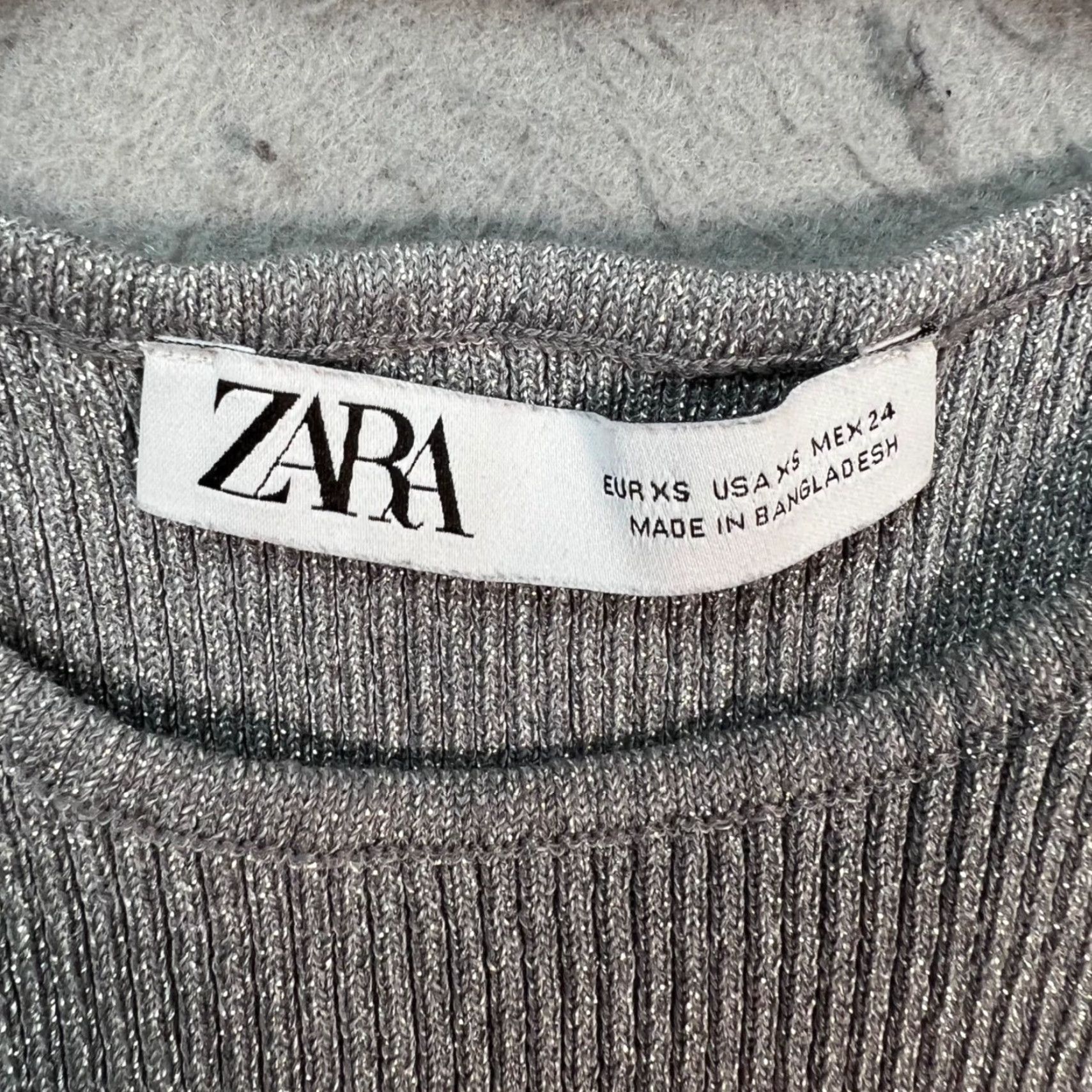 Zara Zara Womens XS Metallic Silver Ribbed Knit Cropped Tank Top Sleeveless Shirt Cropped Tank Silver XS Womens Size XS / US 0-2 / IT 36-38 - 3 Thumbnail