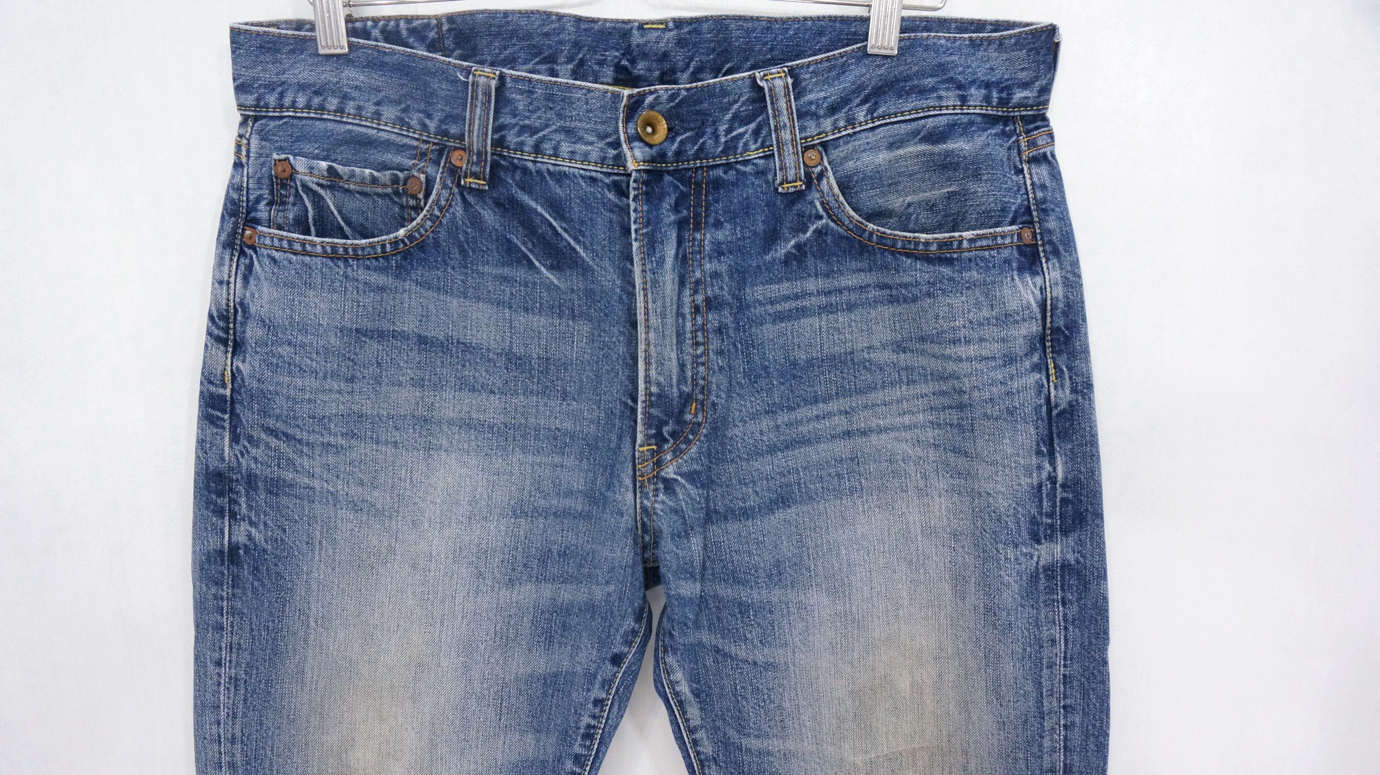 Japanese Brand Uniqlo Jeans UJ S002 Regular Straight Fit Blue Jeans W35 Size US 35 - 3 Thumbnail