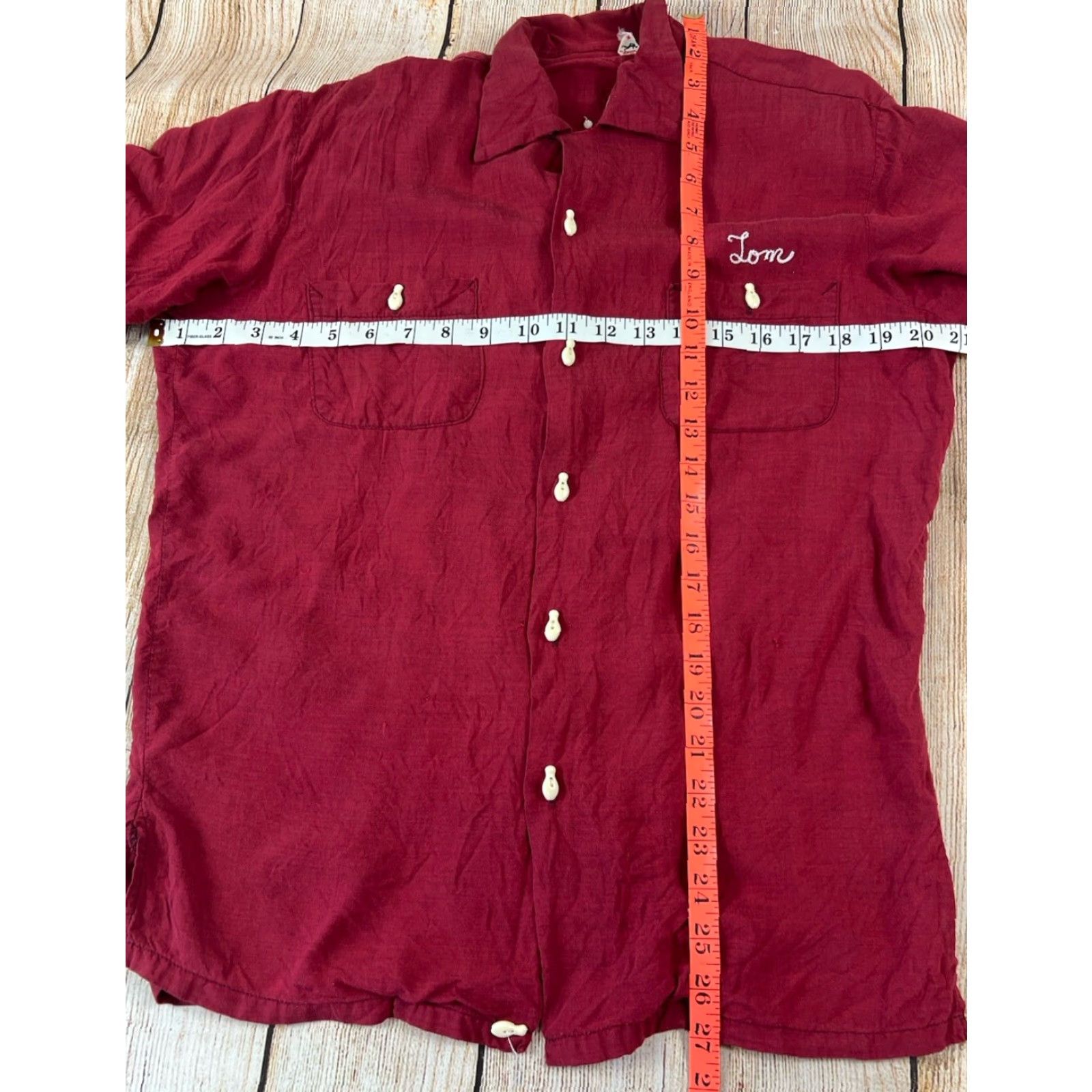 Vintage VINTAGE Air Flo Bowling Shirt Red Small Holes 1950s Cotton Blend Button Shirt M Short Sleeve Mens Size US M / EU 48-50 / 2 - 7 Thumbnail