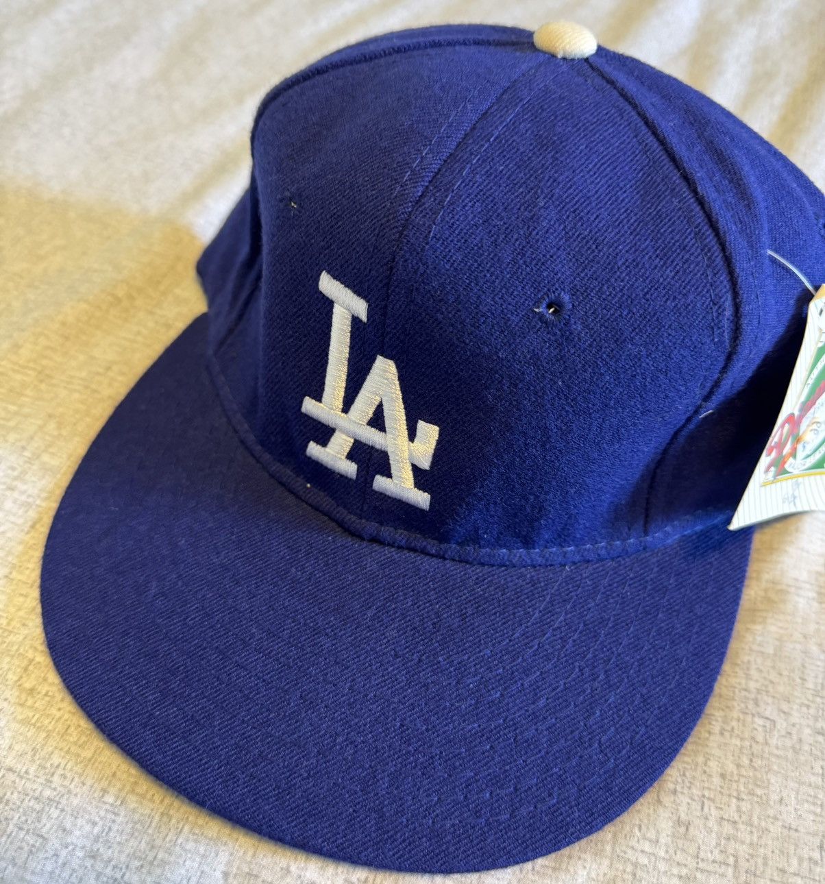 New Era LA Dodgers Size 6 3/4 Hat New Era Diamond Collection Fitted Size ONE SIZE - 3 Thumbnail
