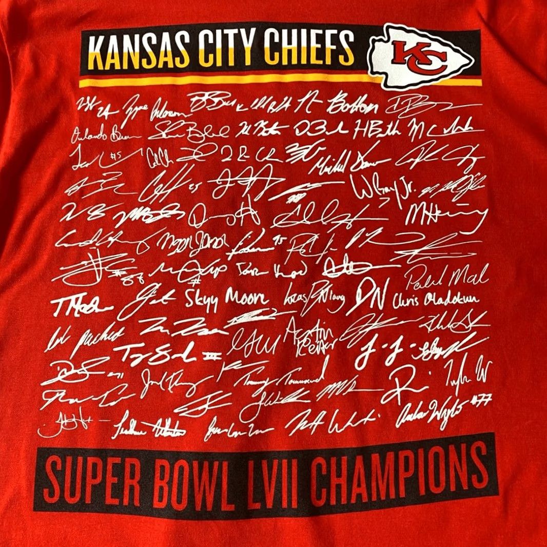 Champion Team Apparel Kansas City Chiefs Super Bowl LVII Champions Shirt Red M Mens Size US M / EU 48-50 / 2 - 4 Thumbnail