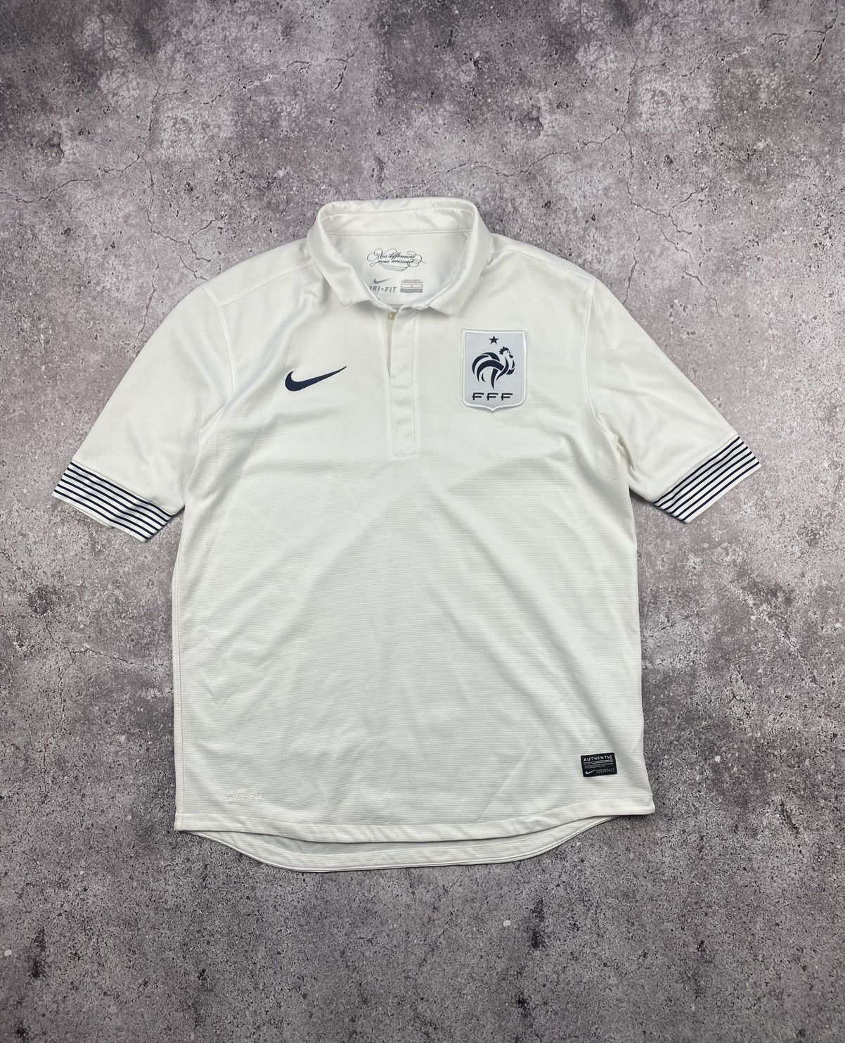 Nike France UEFA Euro 2012 away soccer football jersey Nike FFF Size US L / EU 52-54 / 3 - 1 Thumbnail