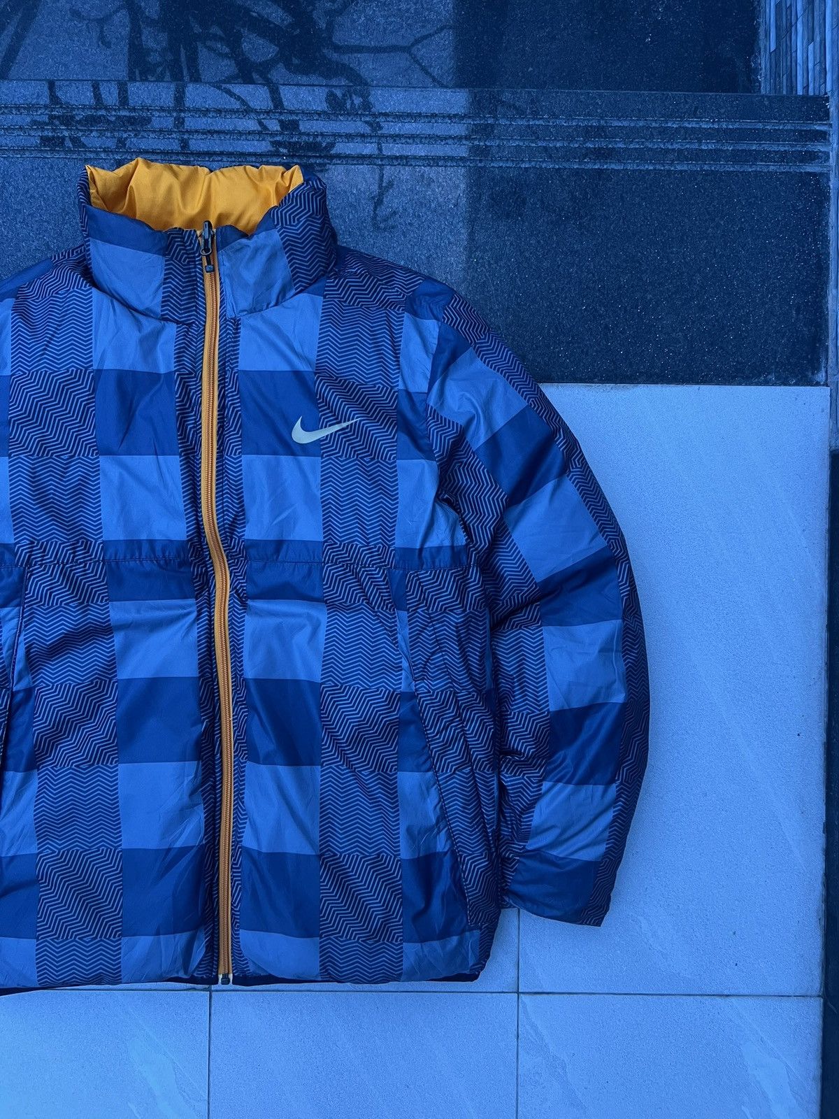 Nike × Vintage 00s Nike Swoosh Reversible Vintage Oversized Puffer Jacket Size US M / EU 48-50 / 2 - 4 Thumbnail