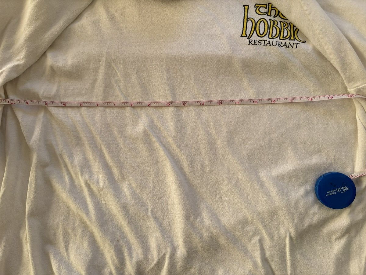 Hanes Vintage The Hobbit Restaurant Long sleeve Tee Size US XL / EU 56 / 4 - 4 Thumbnail