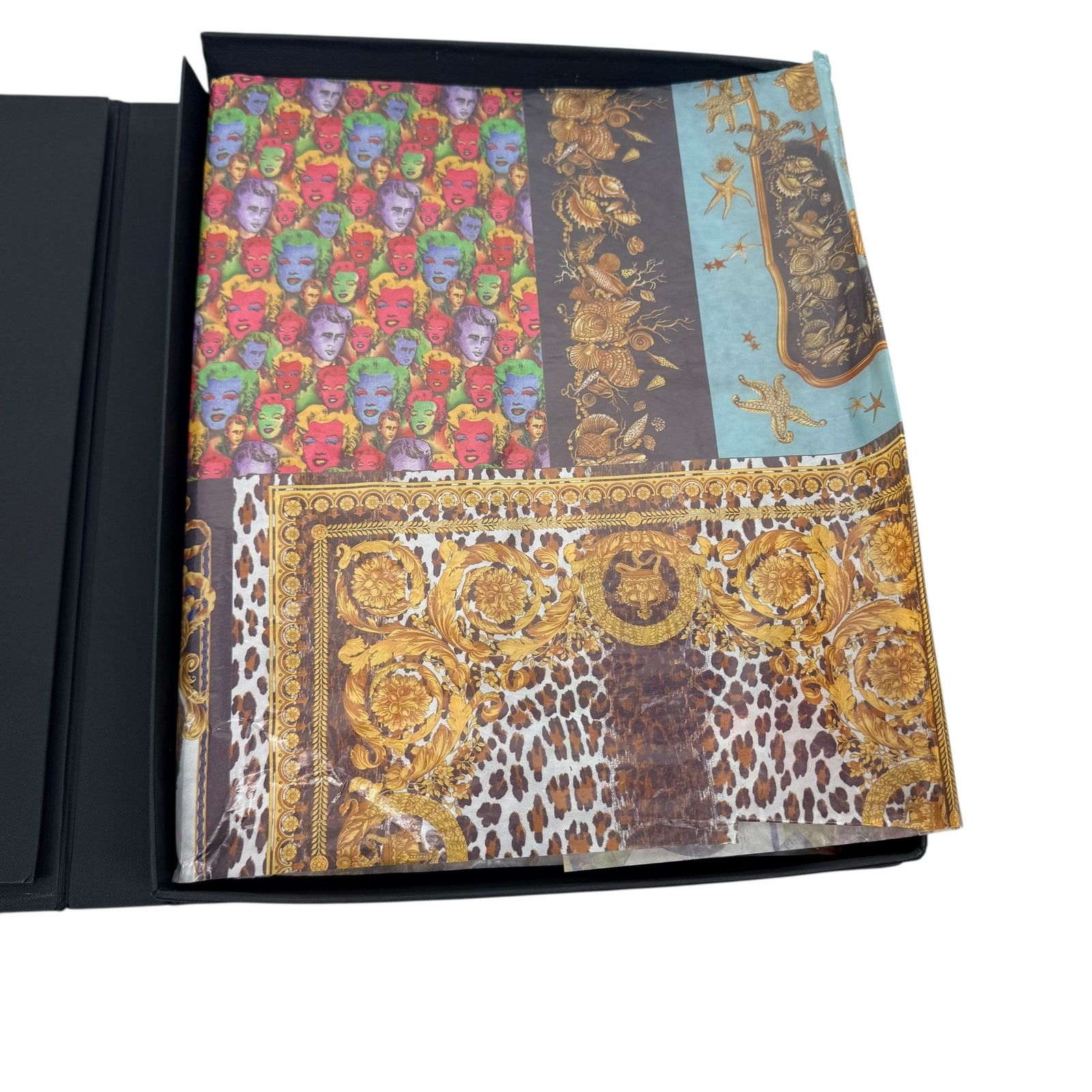 Versace New Versace Tribute Wild Baroque SS 1992 Shirt White Size S Size US S / EU 44-46 / 1 - 10 Thumbnail