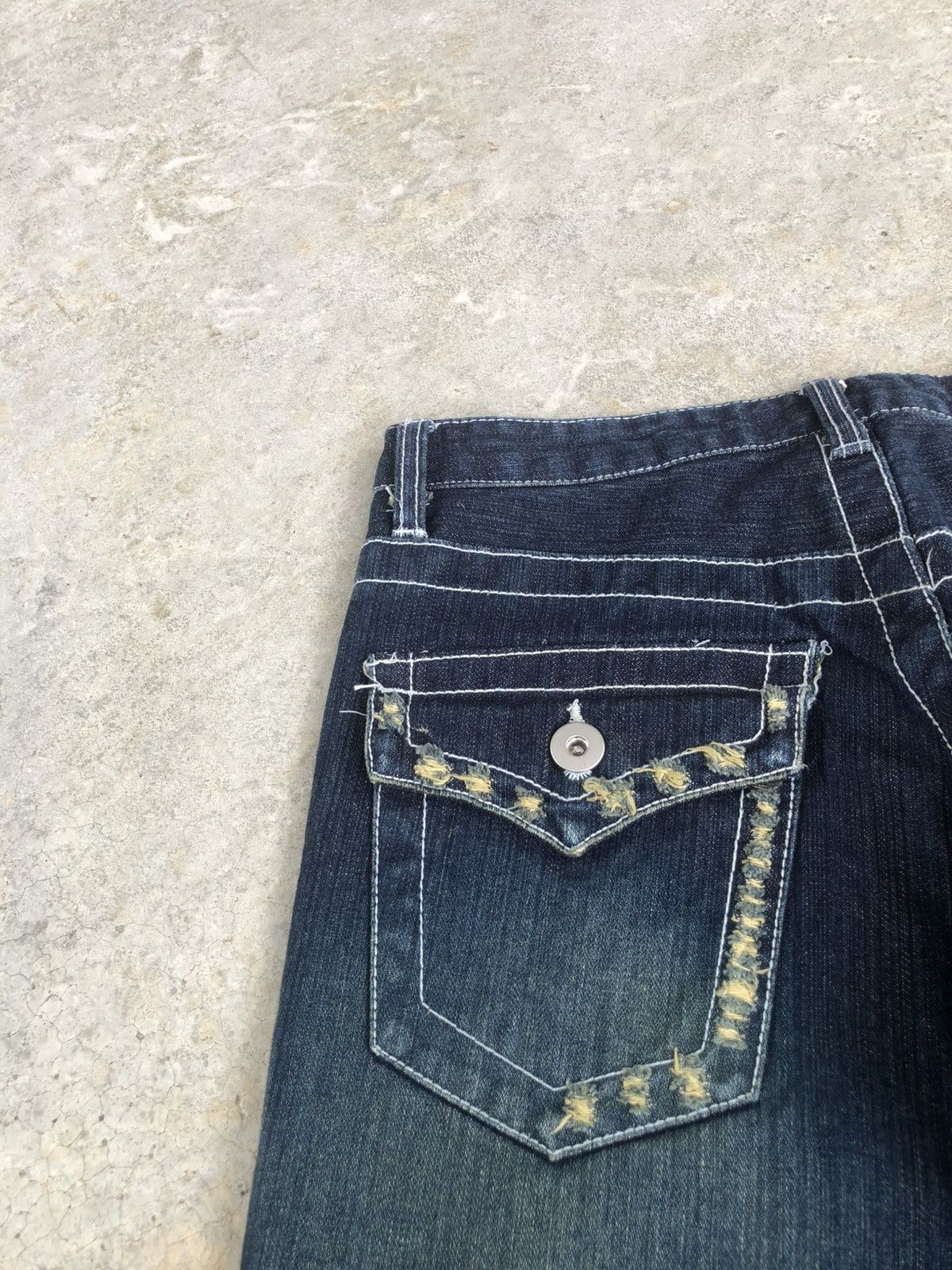 If Six Was Nine Japanese Limited Flared Jeans White Stitch Distressed Denim Size US 32 / EU 48 - 15 Thumbnail