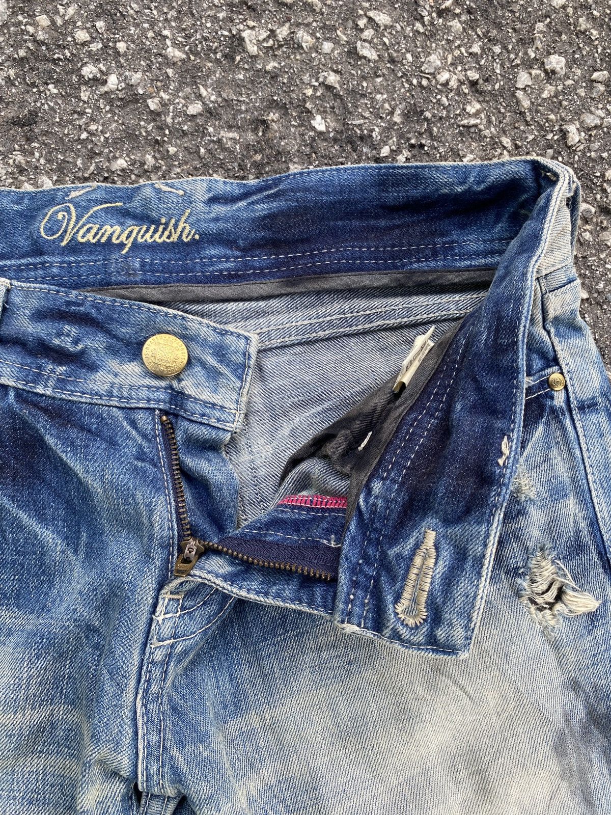 Japanese Brand × Tornado Mart × Vanquish Vanquish Japan Blue Washed Distressed Flare Denim Size US 32 / EU 48 - 10 Thumbnail
