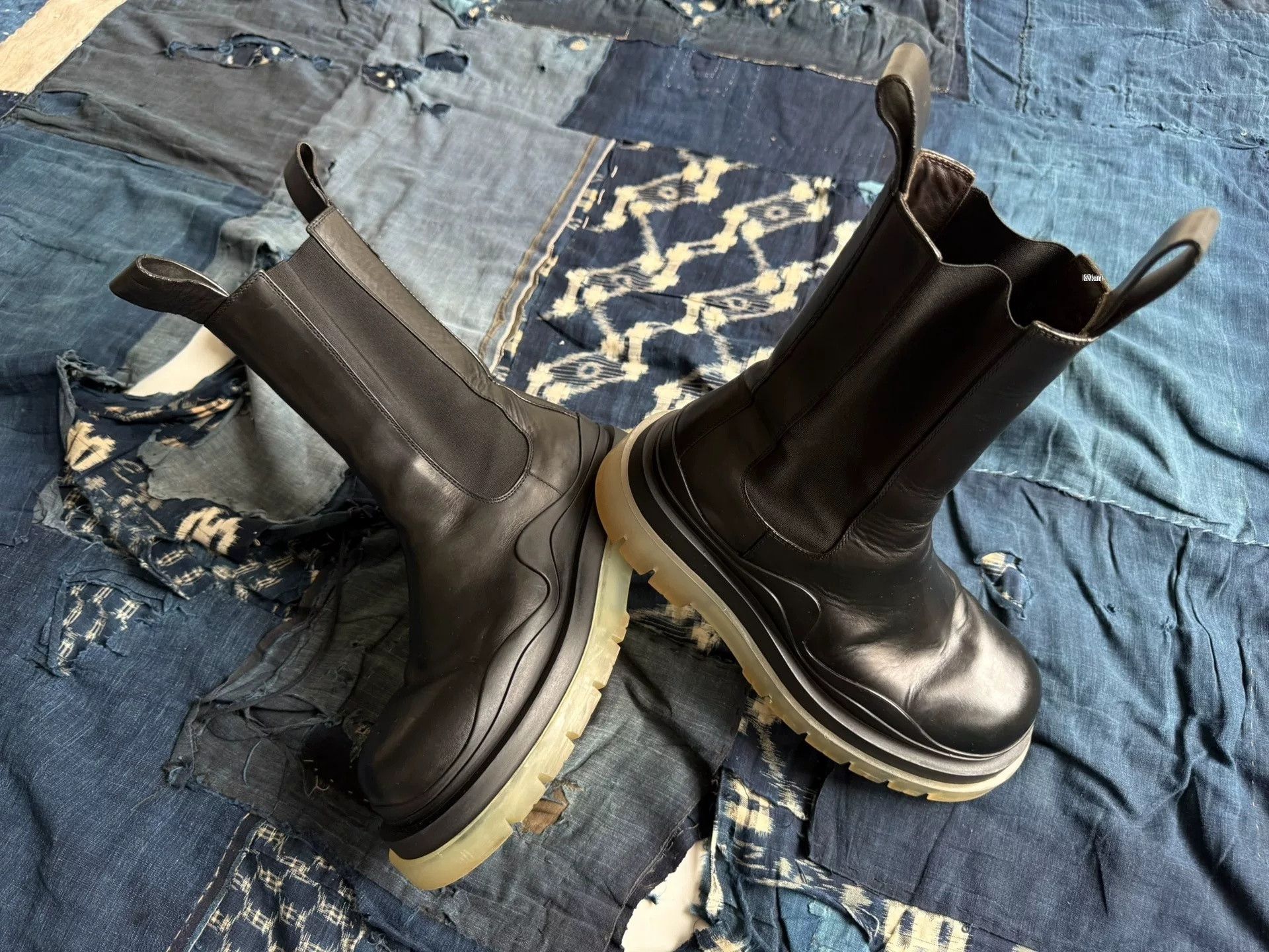 Bottega Veneta Bottega Veneta Tire Chelsea Boot Size US 5 / EU 37 - 1 Thumbnail