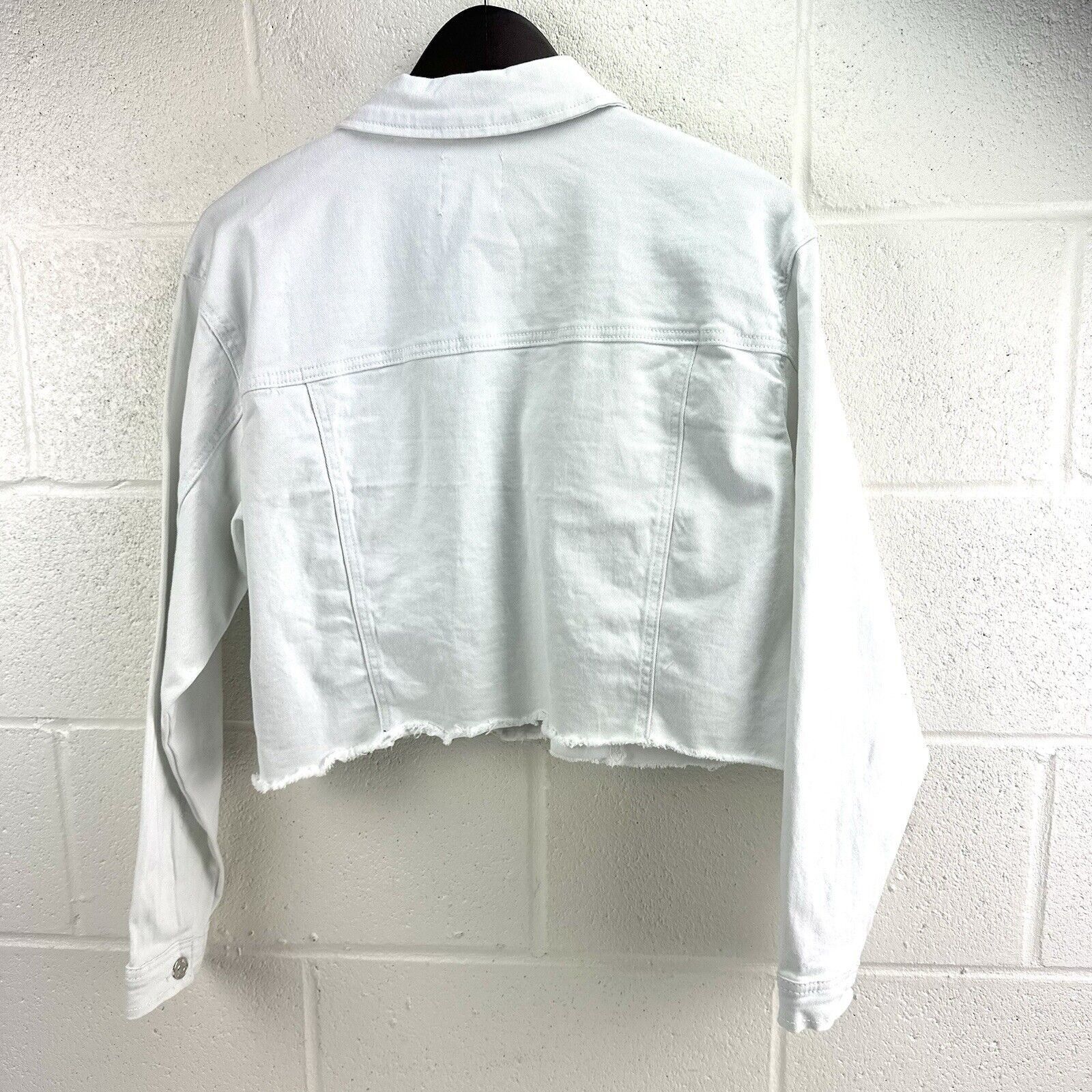 Almost Famous Almost Famous Womens WHITE Button Up Jean Denim Jacket, Sz L Size L / US 10 / IT 46 - 2 Thumbnail