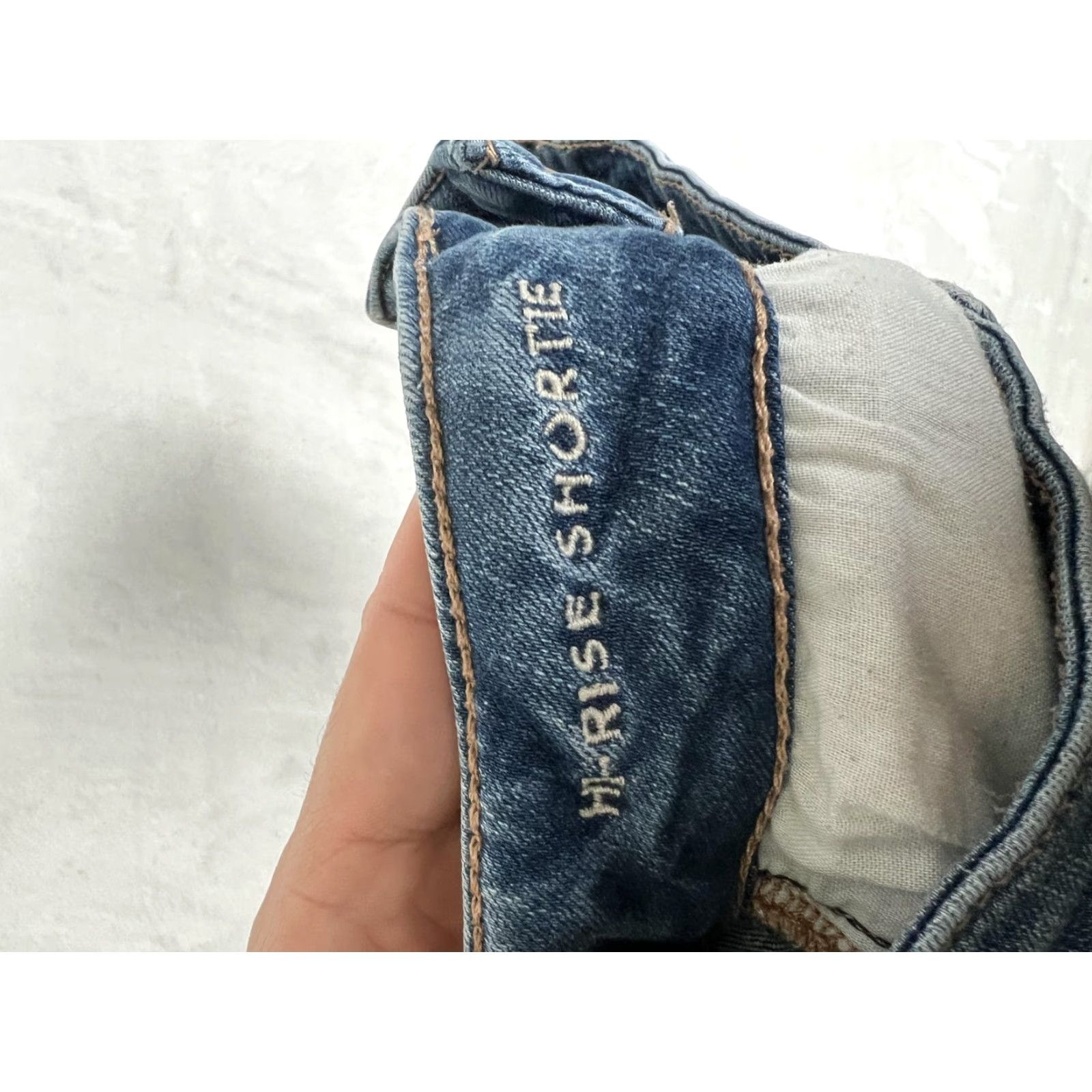 American Eagle Outfitters American Eagle Shorts Womens 8 Blue Hi-Rise Shortie Distressed Denim Cutoff Size 30" / US 8 / IT 44 - 6 Thumbnail