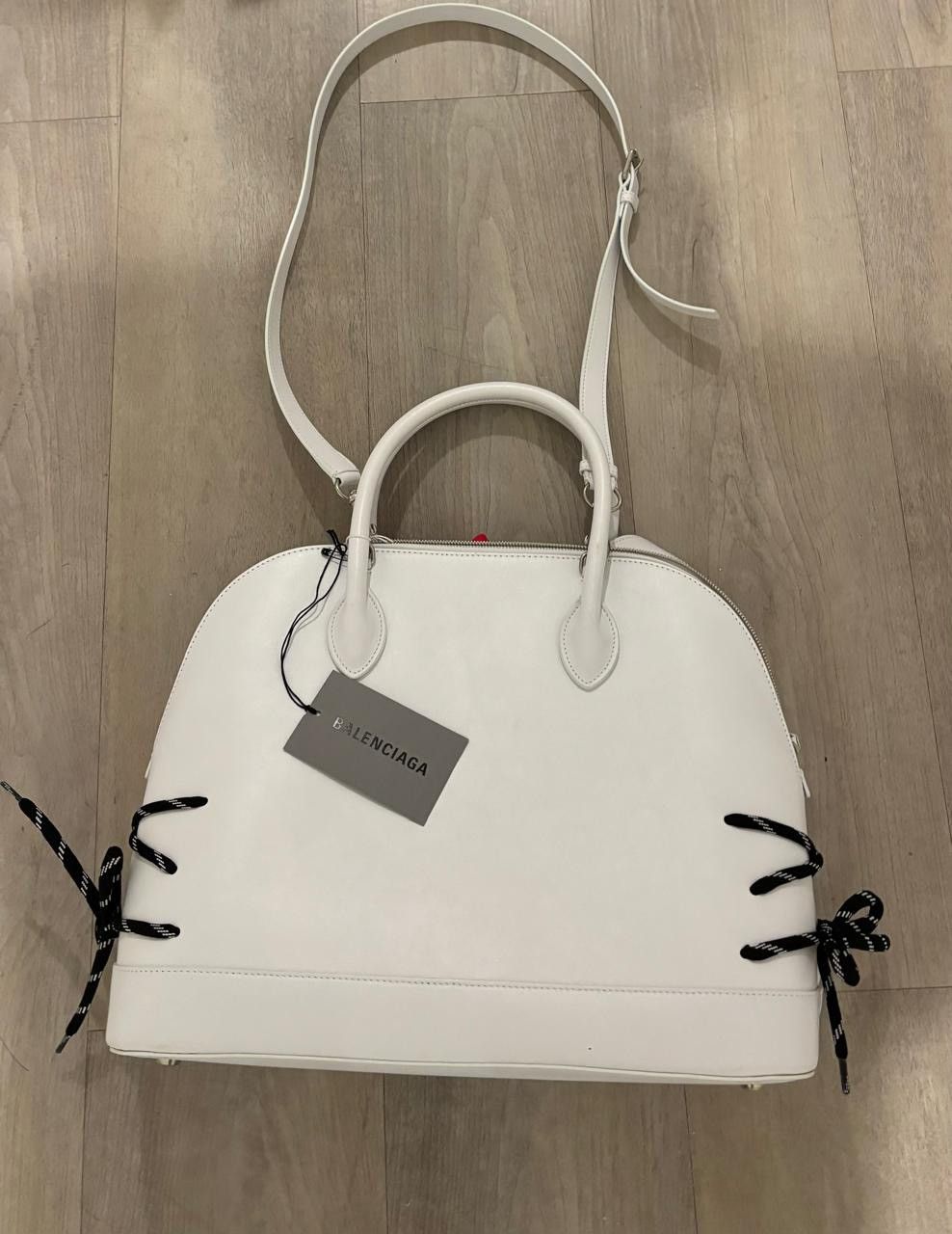 Balenciaga SS20 Balenciaga Hello Kitty Runway Ville Handbag Bag Size ONE SIZE - 6 Thumbnail
