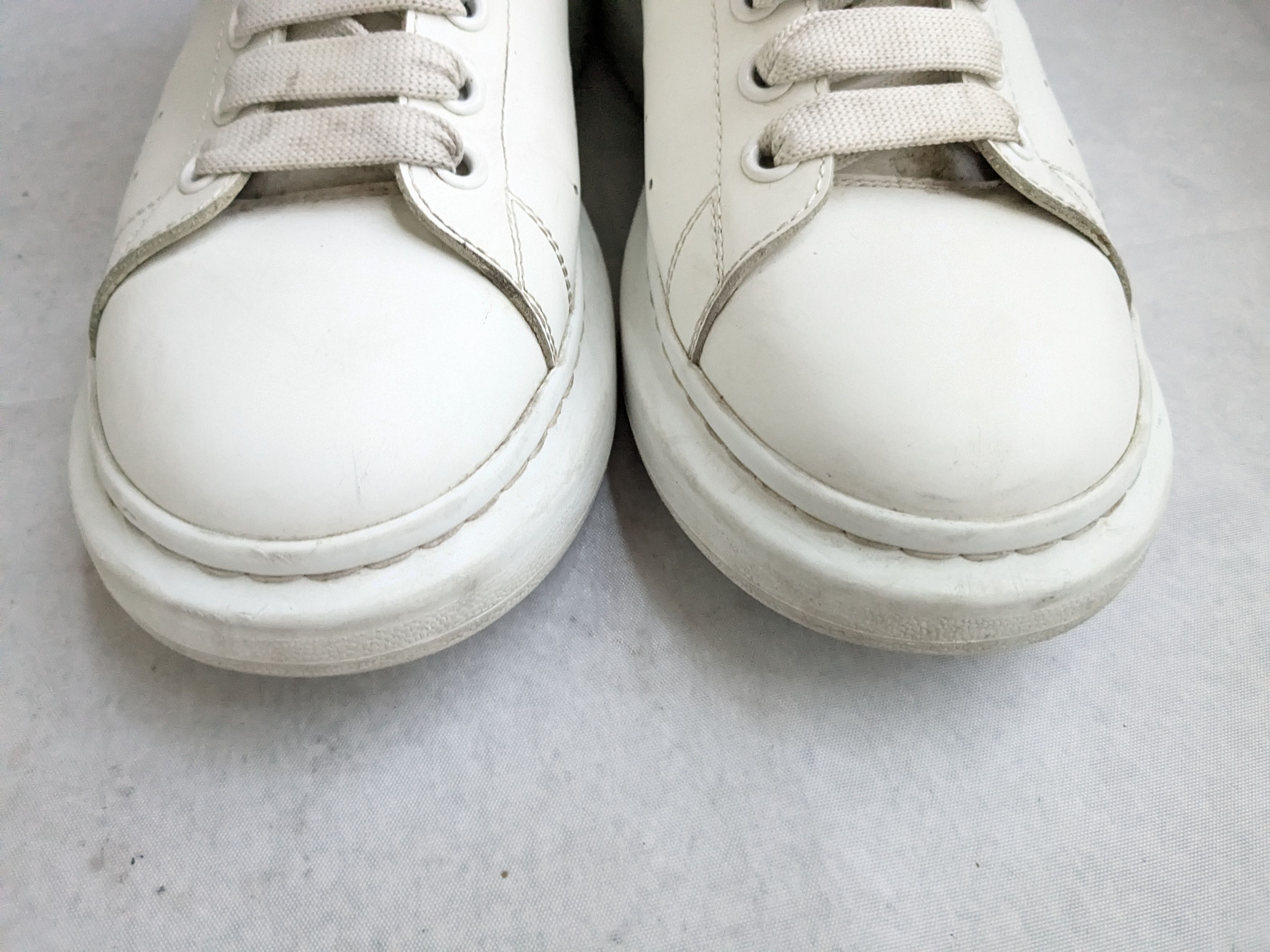 Alexander McQueen Alexander Mcqueen Oversized Larry Sneakers 10 43 White Size US 10 / EU 43 - 4 Thumbnail