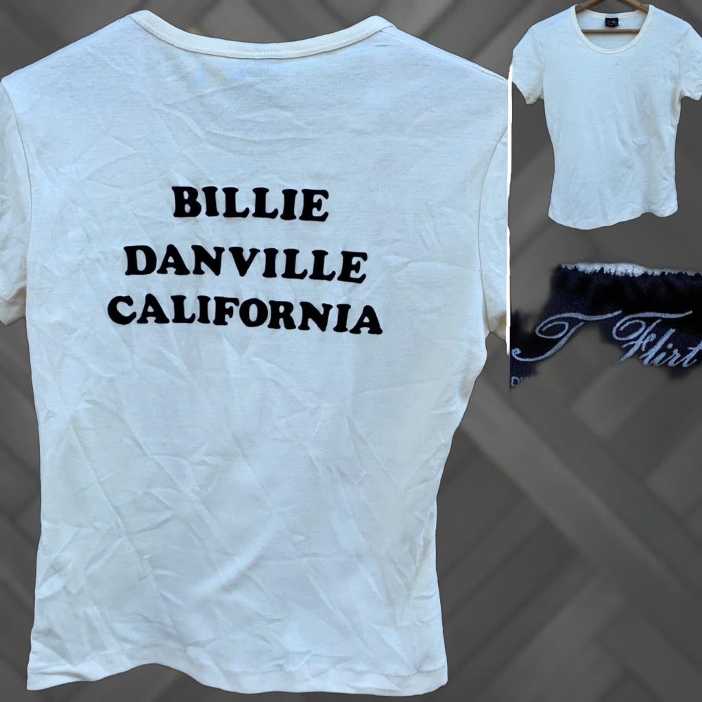 Vintage VINTAGE Billie Danville California T-Flirt T-Shirt 2XL Yellow Iron On Lettering 1980s Mens Women? No gender specified. Size XXL / US 16-18 / IT 52-54 - 1 Thumbnail