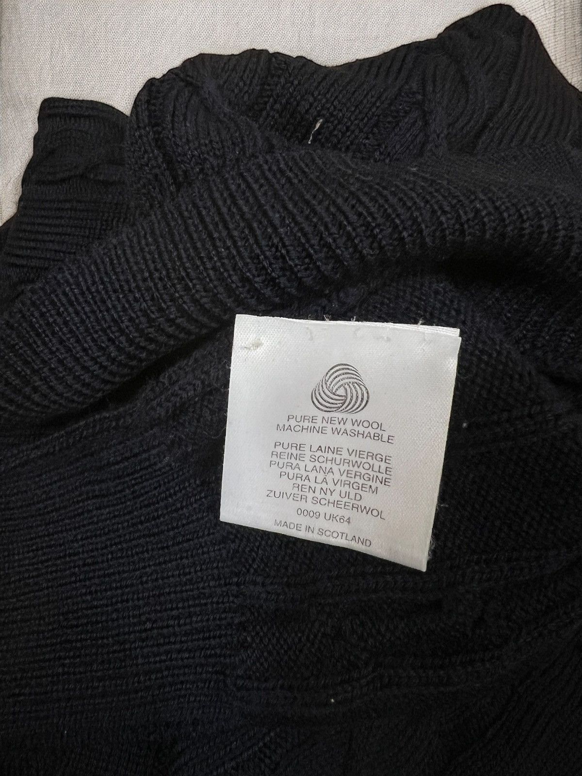 Pringle Of Scotland Pringle of Scotland navy cable knit woolen pull size XXL Size US XXL / EU 58 / 5 - 6 Thumbnail