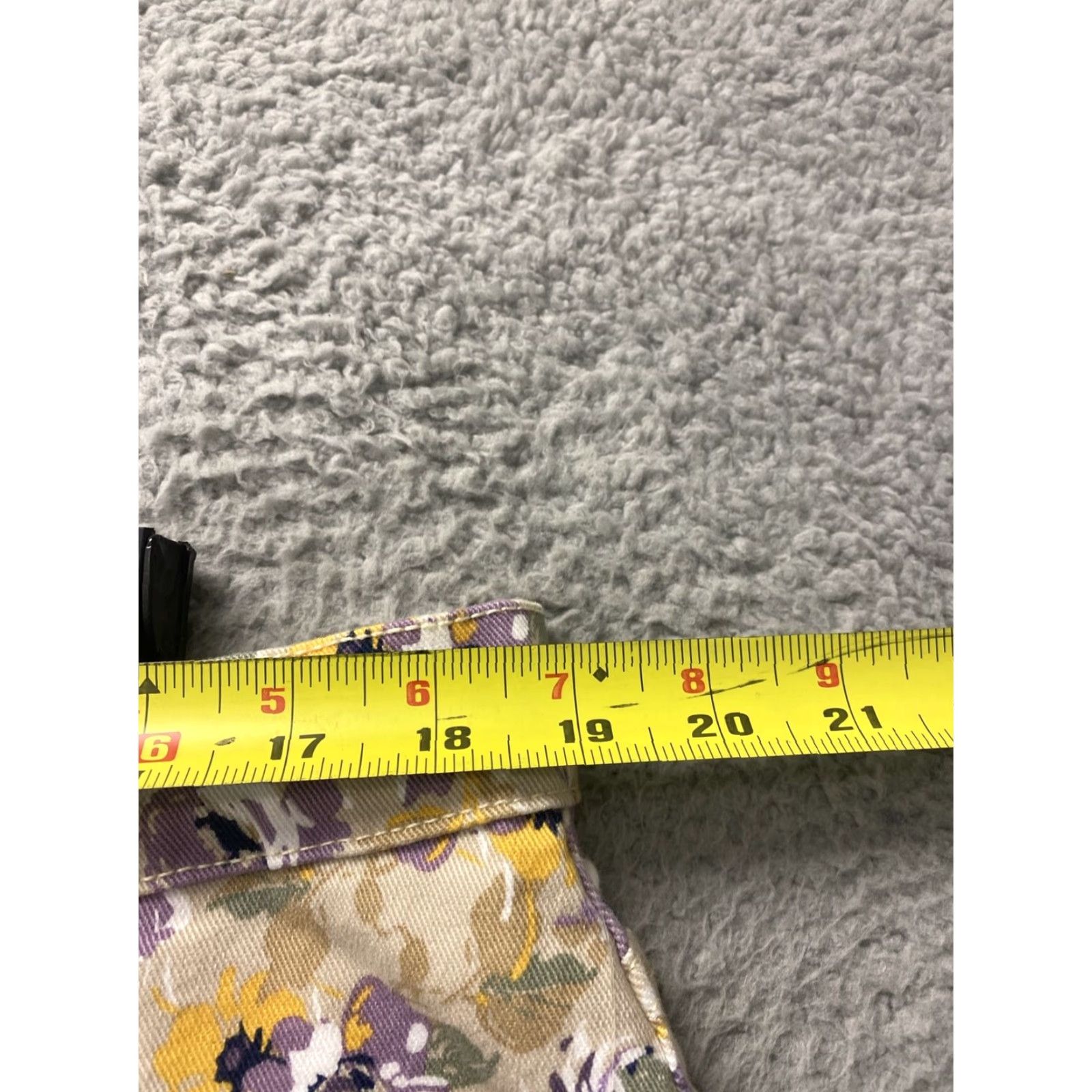 Gloria Vanderbilt Gloria Vanderbilt Shorts Women Casual Lavender Floral Size 18 Cotton Blend Size 40" / US 18 - 5 Thumbnail