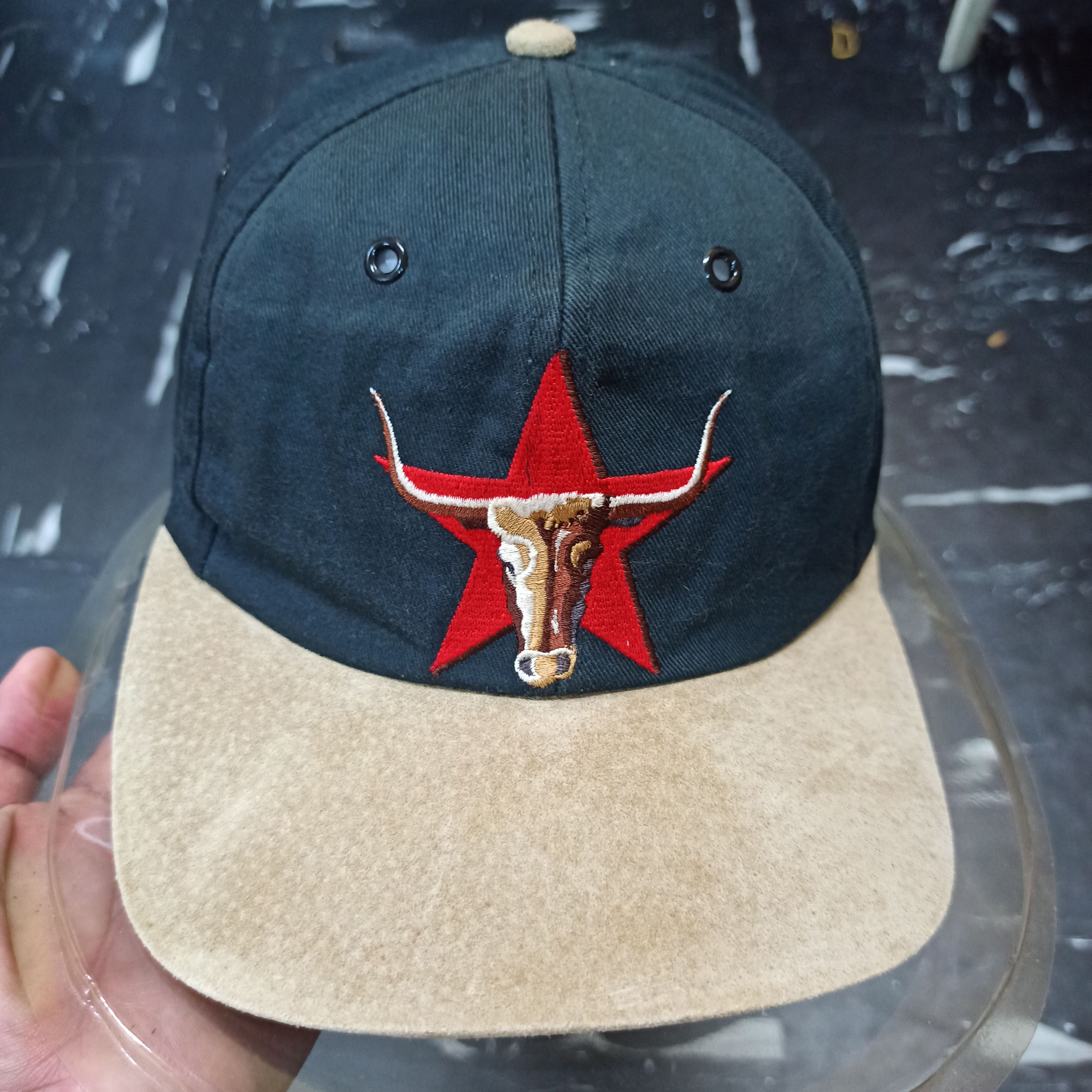 Marlboro Vintage Asia Marlboro Big Logo Leather Cap Size ONE SIZE - 1 Thumbnail