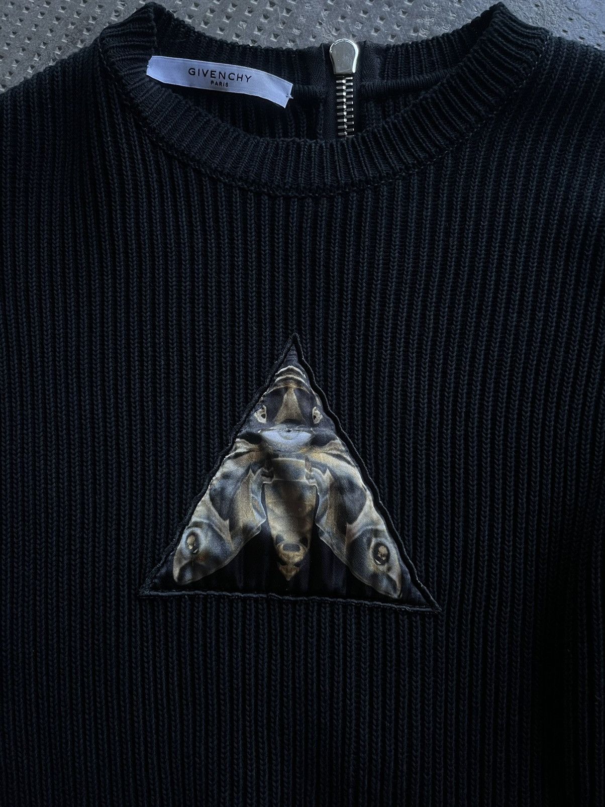 Givenchy Givenchy Black Ribbed Sweater with Triangle Graphic Size US M / EU 48-50 / 2 - 7 Thumbnail