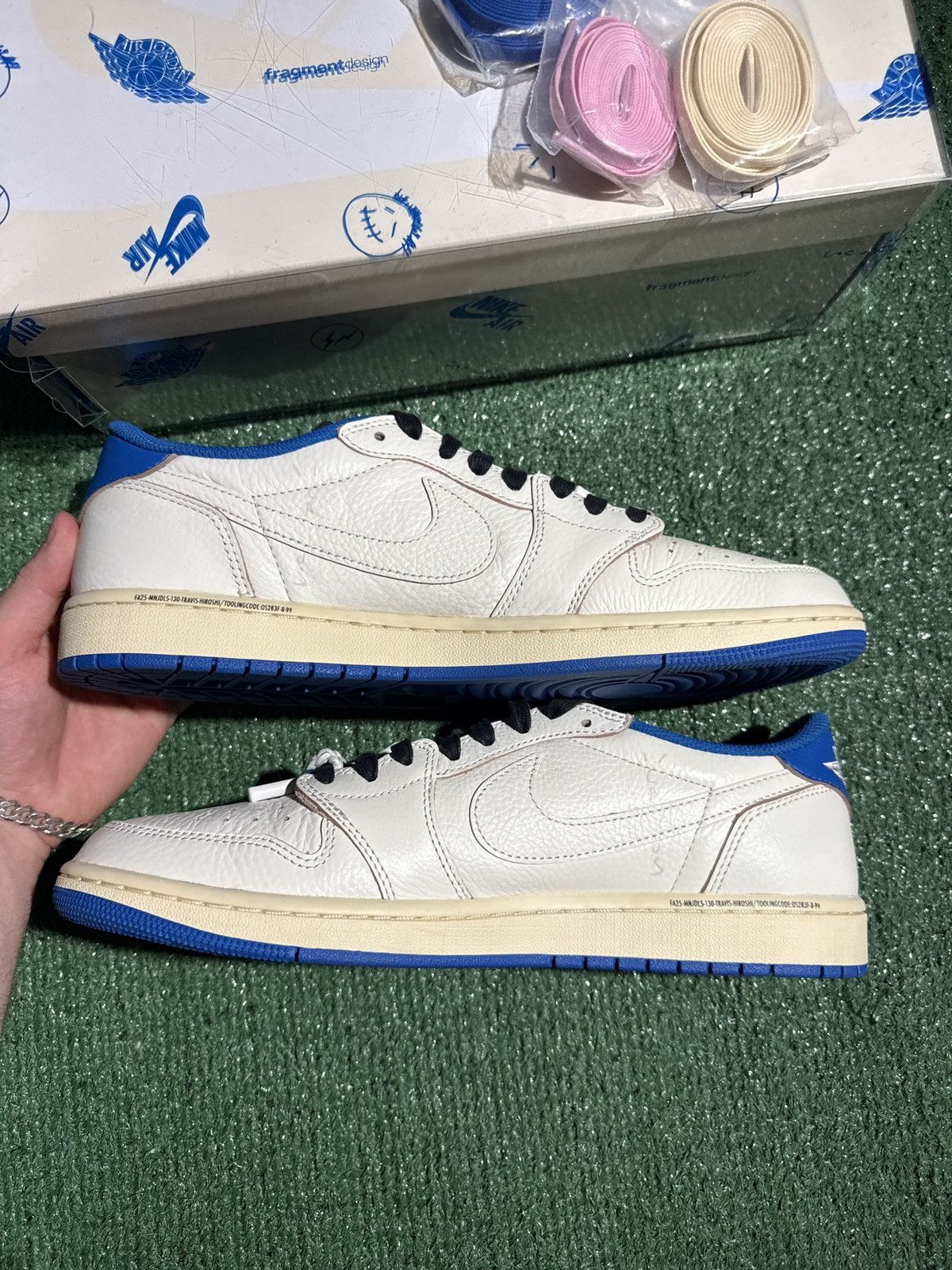 Fragment Design × Jordan Brand × Travis Scott Jordan 1 Low OG SP Fragment Travis Scott Sail Military Blue Size US 11.5 / EU 44-45 - 6 Thumbnail