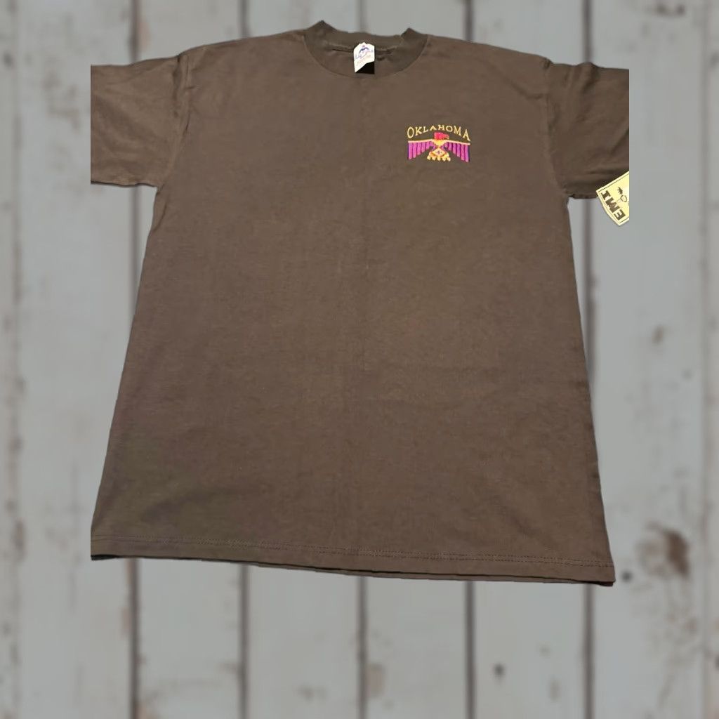Vintage VINTAGE H.L. Miller Oklahoma Tribal Print T-Shirt Large Black USA 90's NOS Size US L / EU 52-54 / 3 - 1 Thumbnail