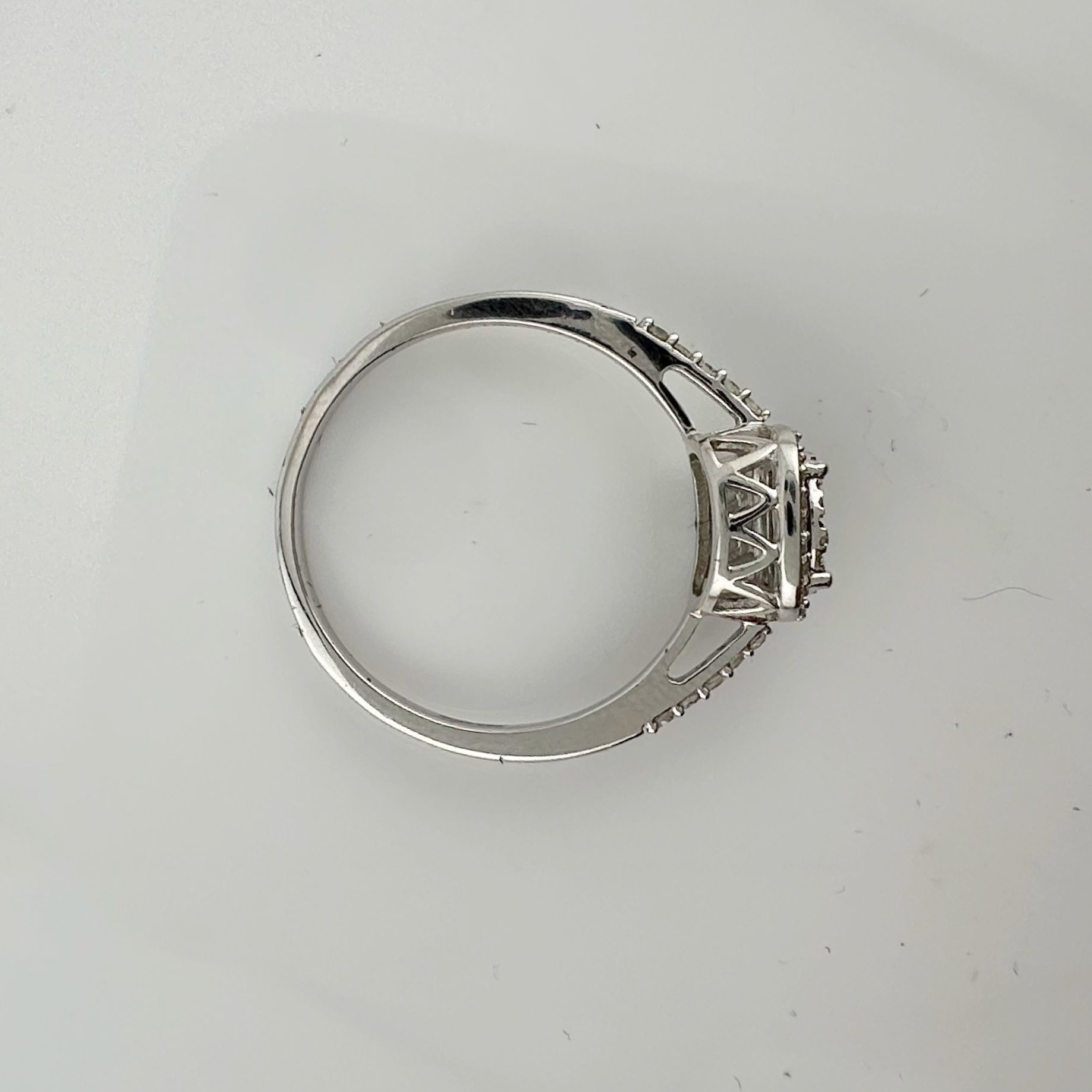 Other Eye-catching 1/4 Carat Natural Diamond Ring Size 7 Size ONE SIZE - 8 Thumbnail