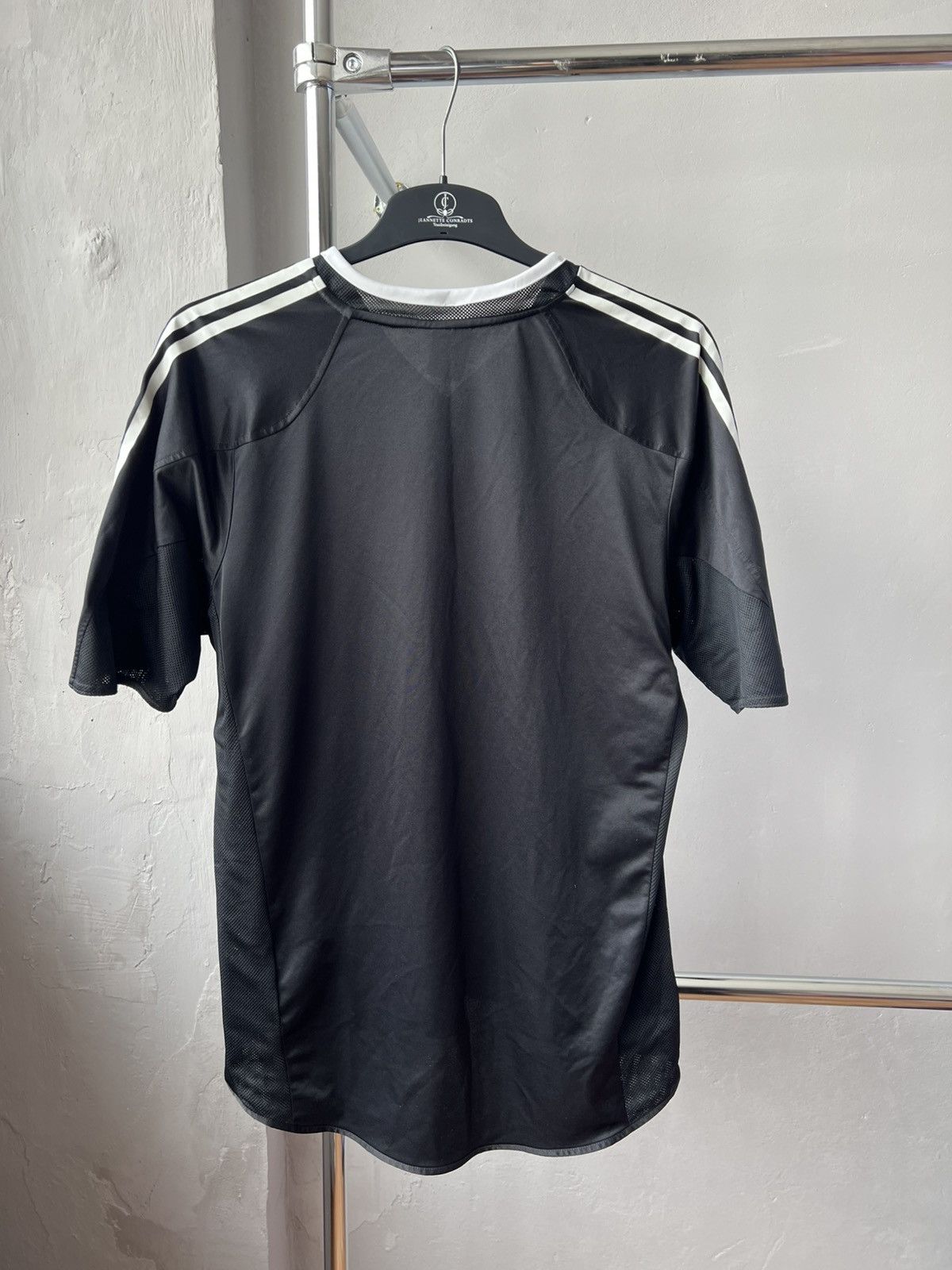 Adidas 2004/05 REAL MADRID AWAY SOCCER JERSEY FOOTBALL SHIRT L Size US L / EU 52-54 / 3 - 17 Thumbnail