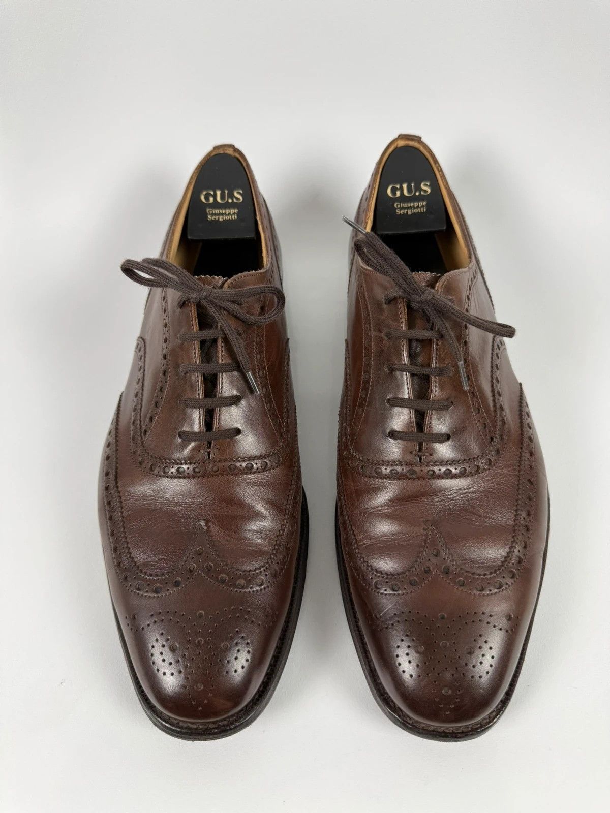 Church's Churchs Oxford Brogues Genuine Leather size 9.5 Size US 10.5 / EU 43-44 - 2 Thumbnail