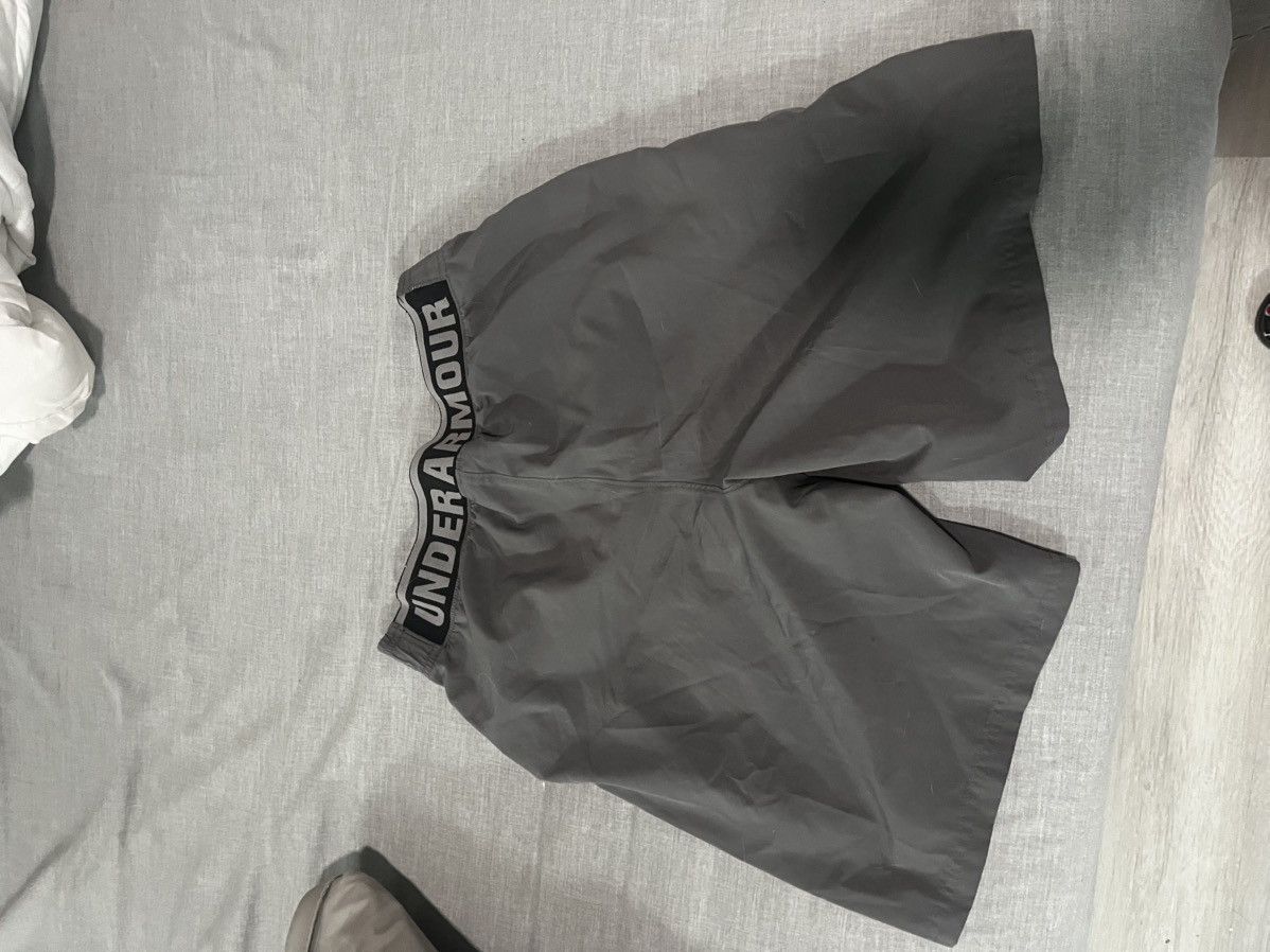 Under Armour Under Armor Shorts Size US 29 - 2 Thumbnail