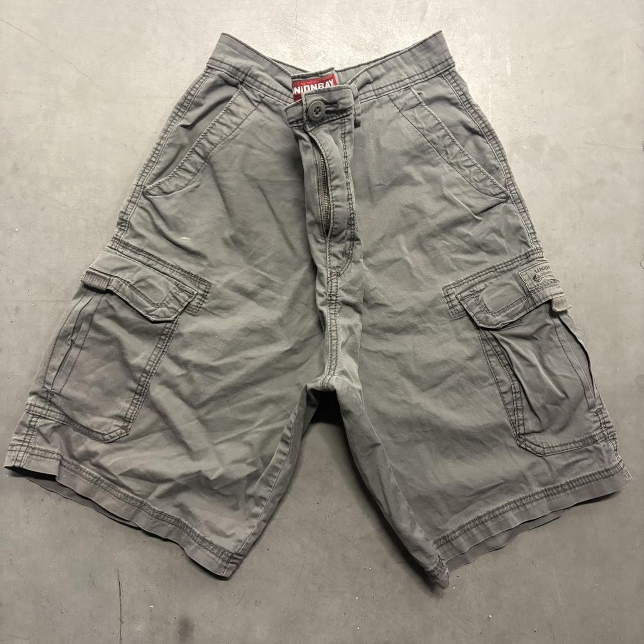 UNIONBAY Crazy Vintage Y2K/2000s Grey UnionBay Cargo Shorts! Size US 38 / EU 54 - 1 Thumbnail