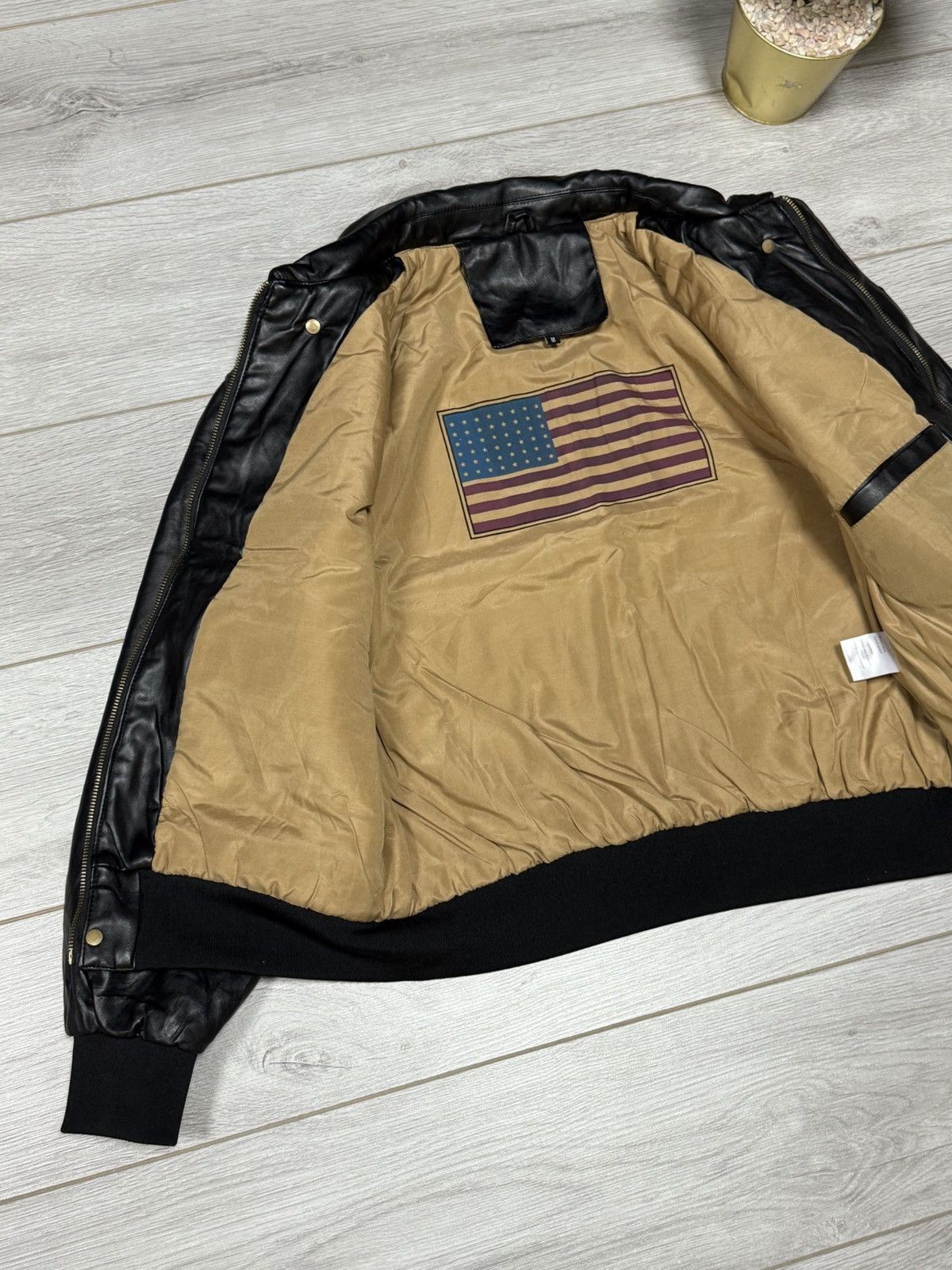 Vintage USA flag 🇺🇸 Eco leather flying vintage zip bomber jacket Size US M / EU 48-50 / 2 - 6 Thumbnail
