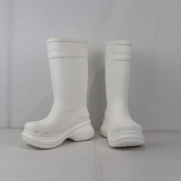 Balenciaga × Crocs o1rshd1 Rubber Croc Boots in White Size US 6 / IT 36 - 10 Thumbnail