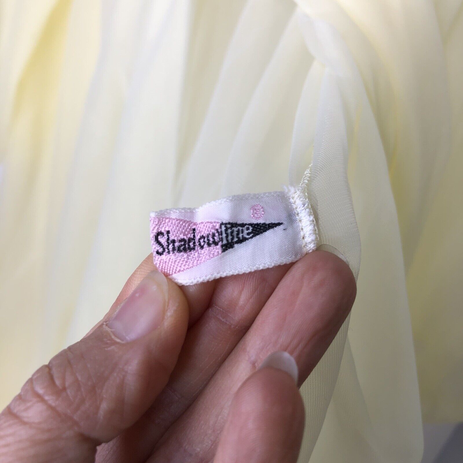 Other VTG SHADOWLINE Nylon Night Gown Peignoi Size S Yellow Sheer Size S / US 4 / IT 40 - 13 Thumbnail