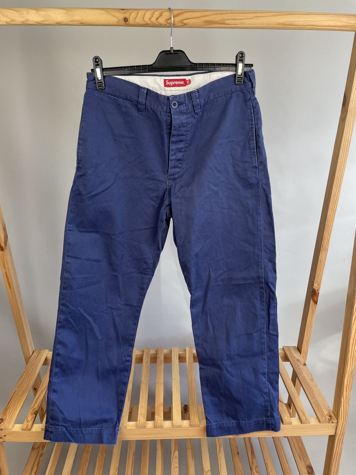 Supreme Supreme chinos pants size 30 Size US 30 / EU 46 - 4 Thumbnail