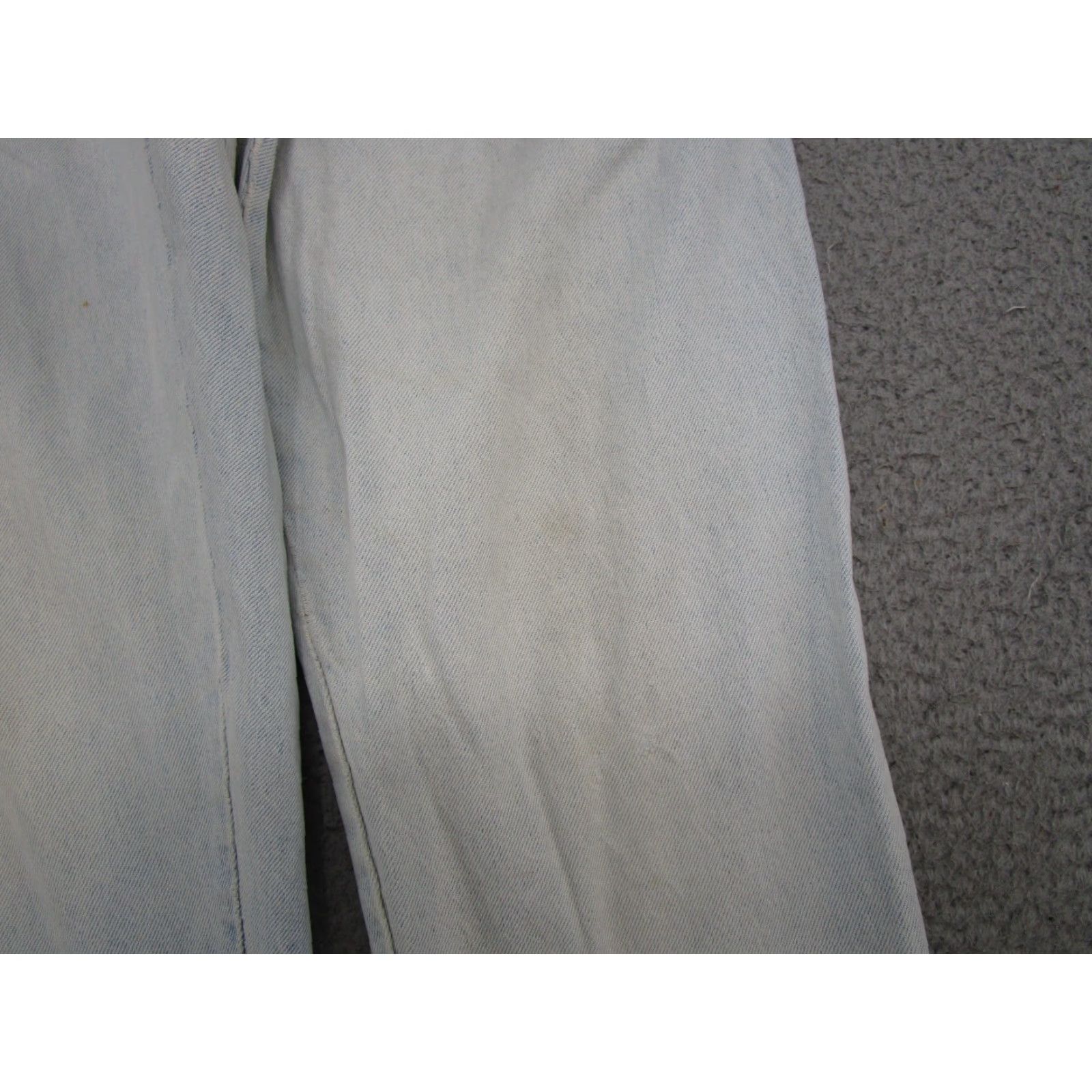 Vintage VINTAGE Girbaud 90s Light Wash High Rise Mom Jeans Size 32 Blue Denim 5-Pocket Womens Jeans Size 24" / US 00 / IT 34 - 3 Thumbnail