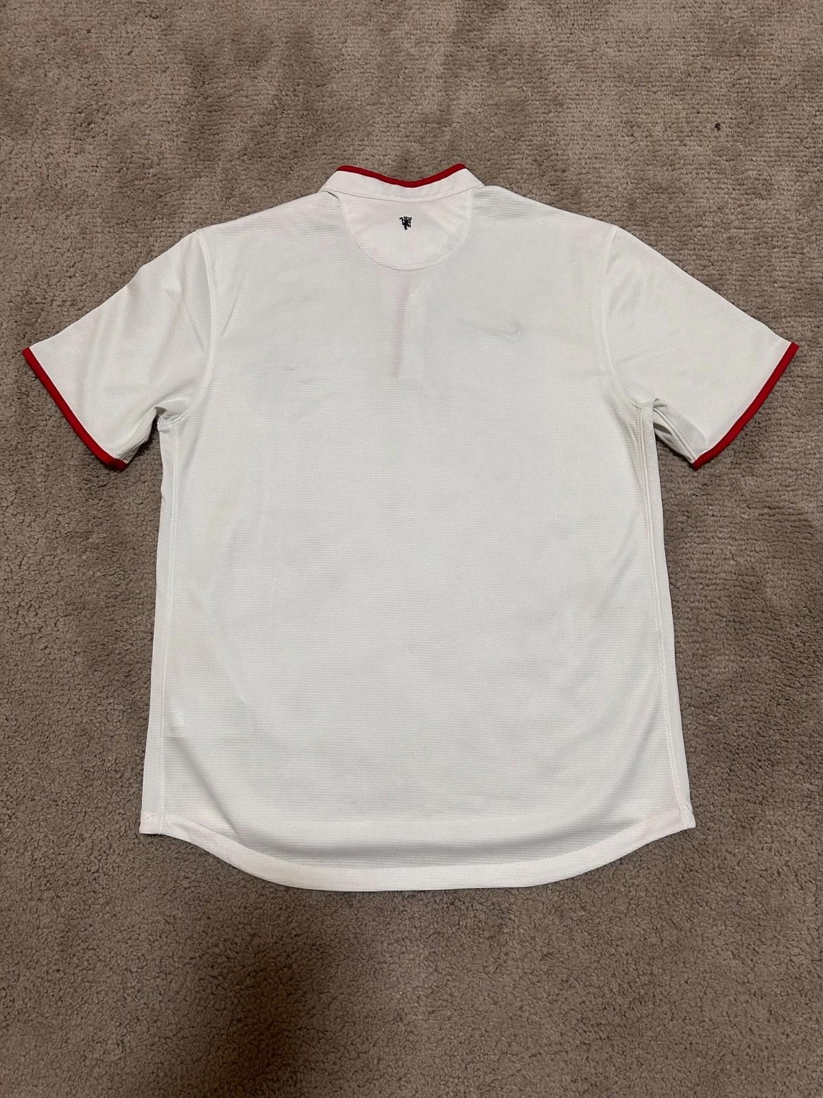 Nike MANCHESTER UNITED 2012/14 FOOTBALL SOCCER SHIRT JERSEY NIKE Size US L / EU 52-54 / 3 - 7 Thumbnail