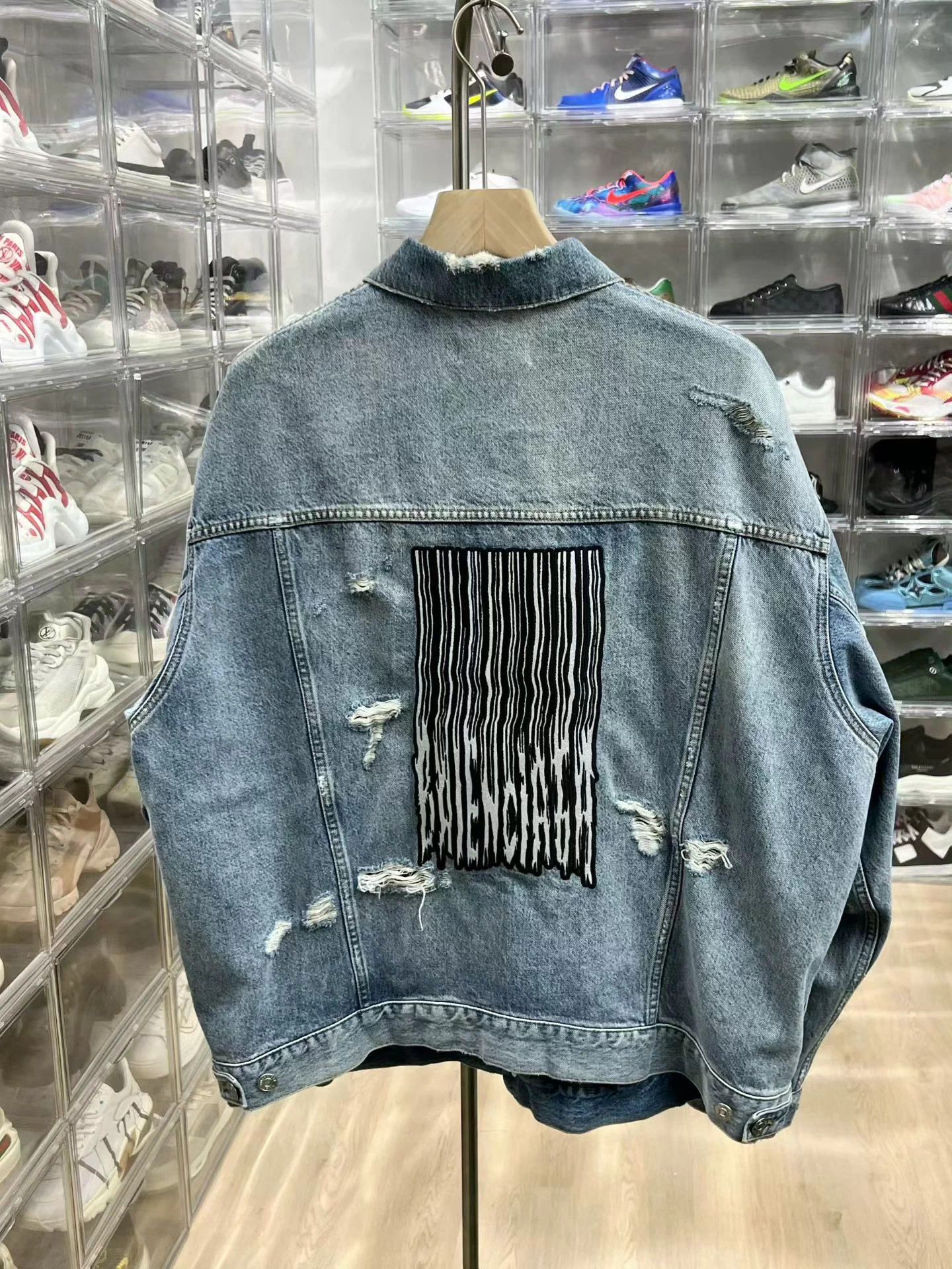 Balenciaga Balenciaga Fringe Distressed Denim Jacket Blue XS Size US XS / EU 42 / 0 - 5 Thumbnail