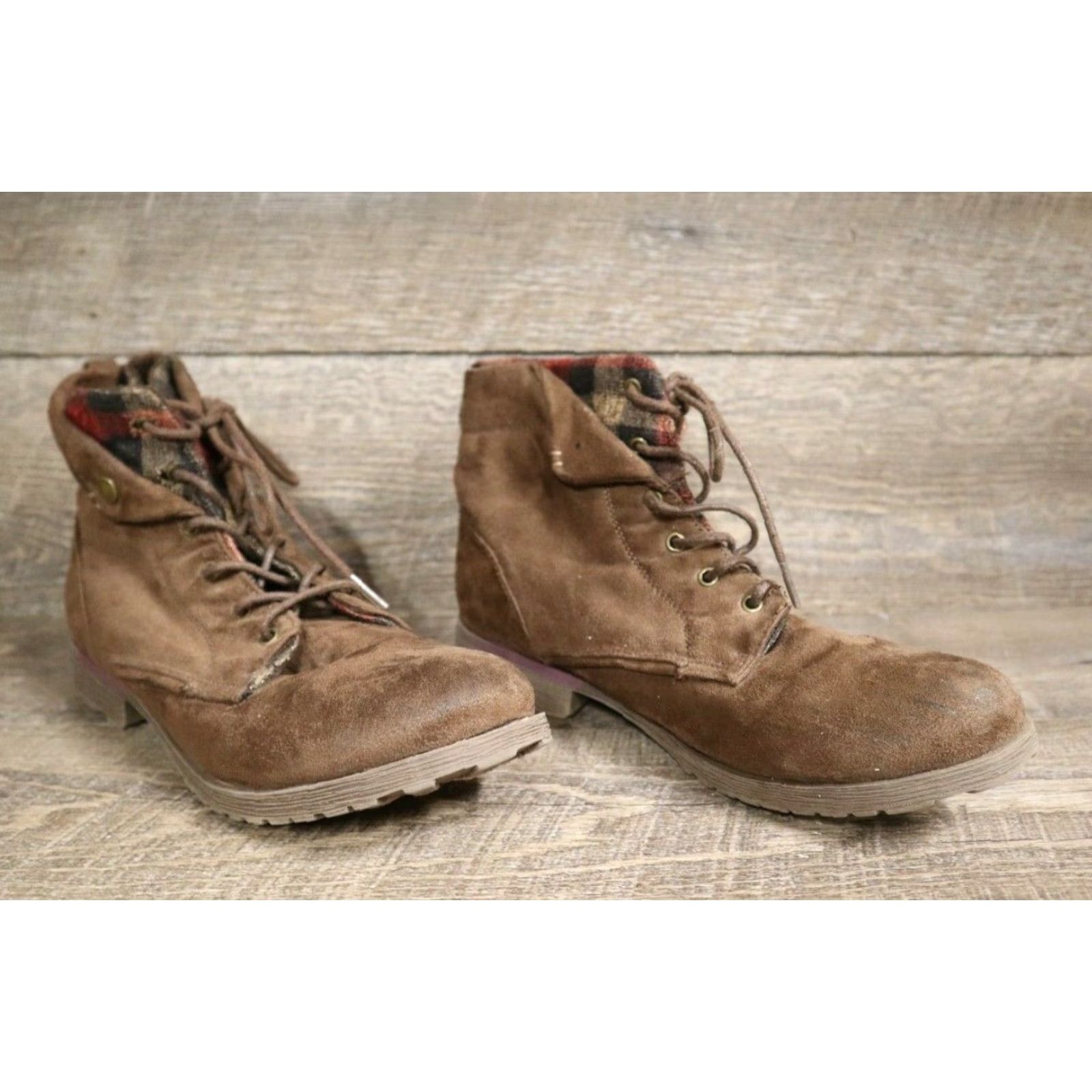 Vintage ROCK & CANDY Boots Women Combat Shoes Fold Down Lace 8.5 Brown Fall Winter Low Top Round Toe Vintage No 90s Theme Travel Mens Womens Girls Boys Size US 7 / IT 37 - 2 Thumbnail