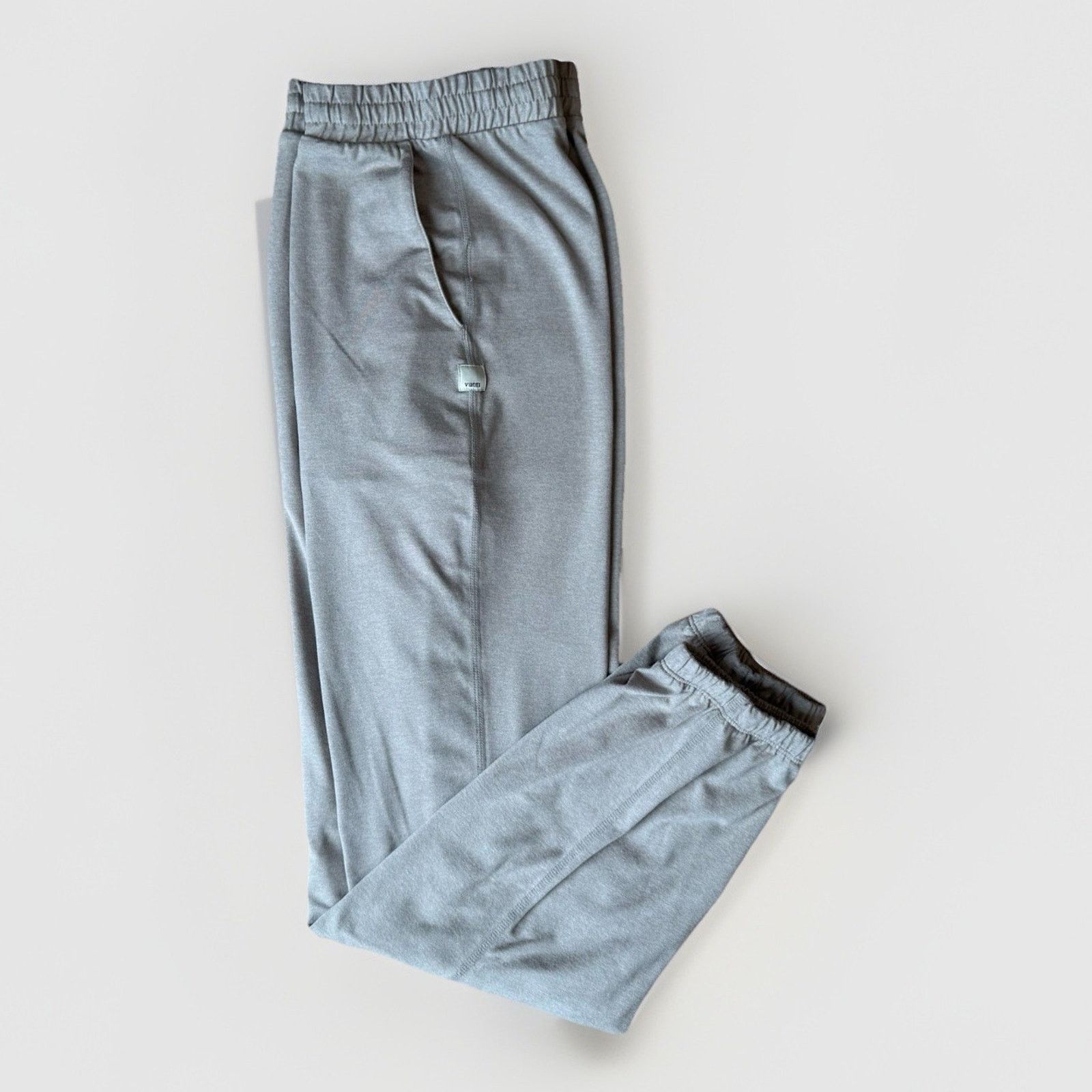 Vuori Vuori Boyfriend Jogger Women's S Beige Comfy Sweatpants Size 27" / US 4 / IT 40 - 1 Thumbnail