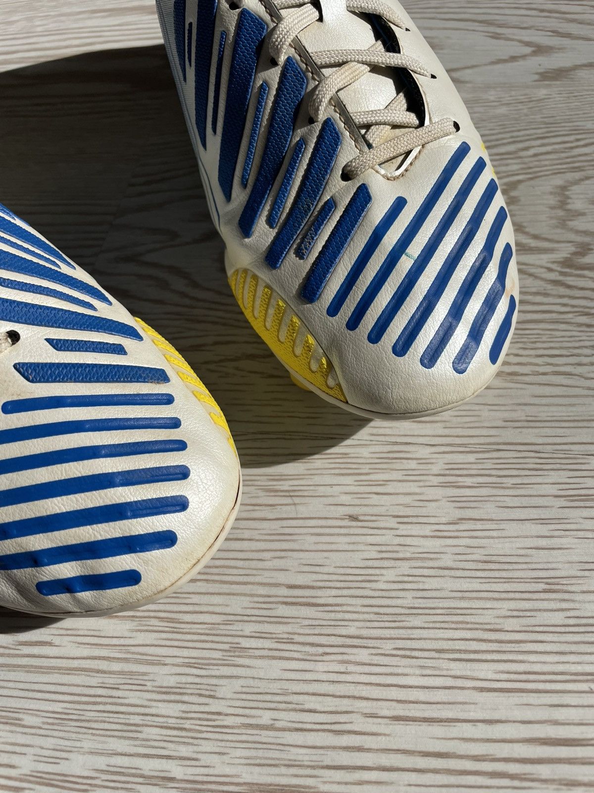 Adidas Adidas Predator Absolado Soccer Cleats size 41.5 Size US 8 / EU 41 - 5 Thumbnail