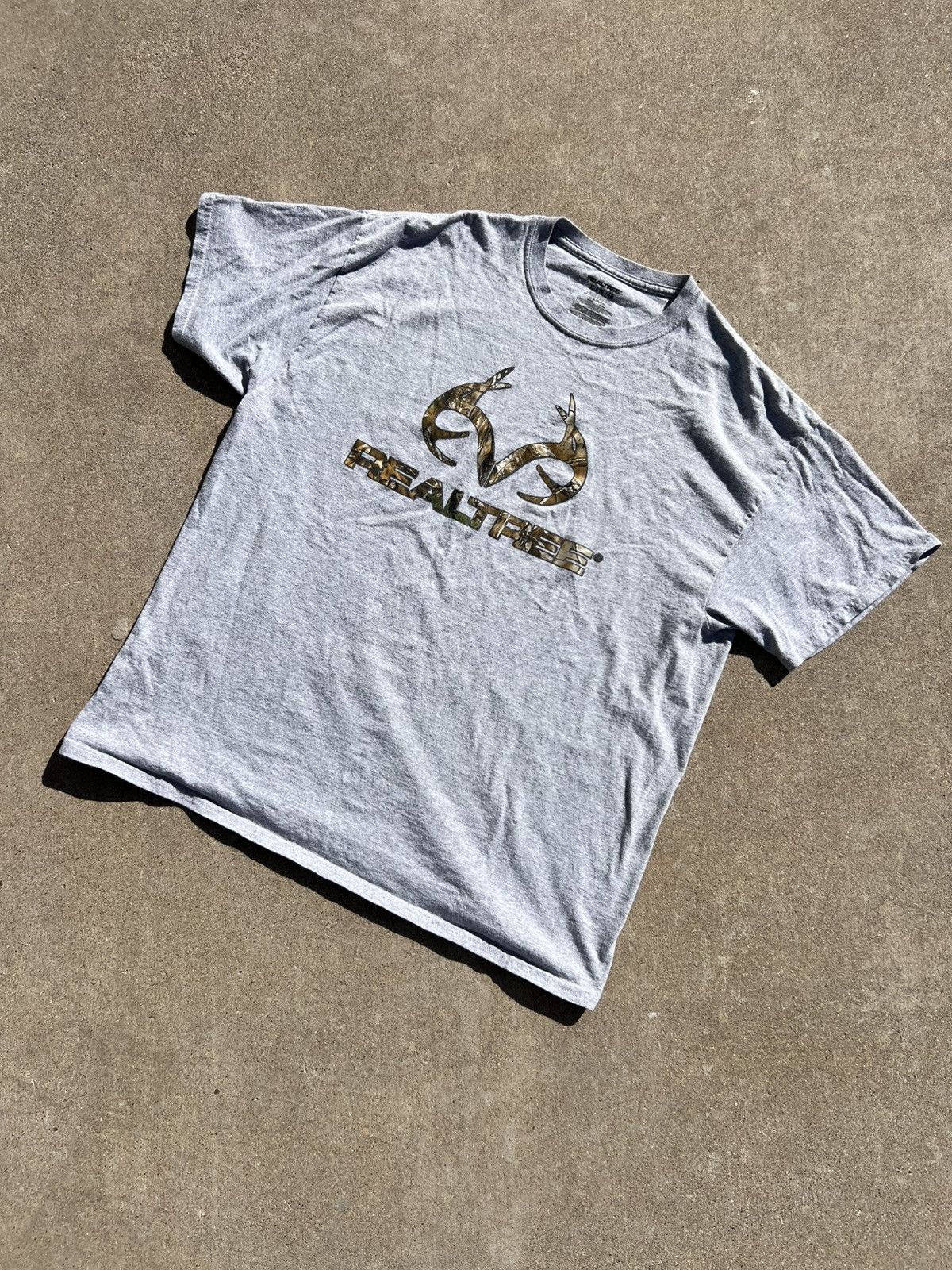 Realtree × Vintage Vintage Grey Realtree t shirt Size US XL / EU 56 / 4 - 1 Thumbnail