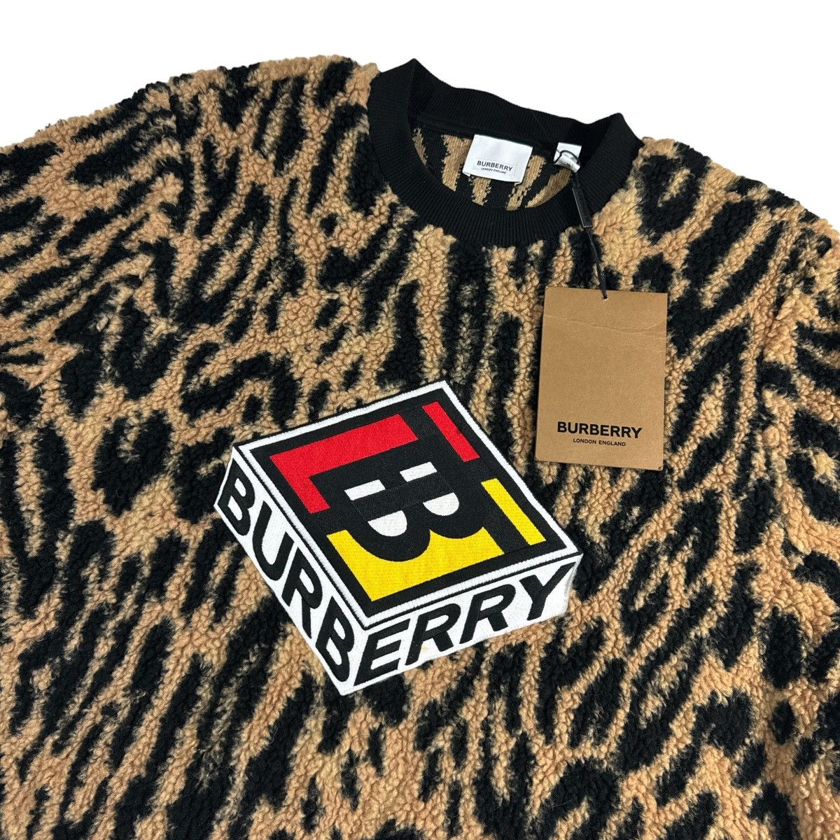 Burberry NWT Burberry Leopard Print Fleece Sweater Size US M / EU 48-50 / 2 - 3 Thumbnail