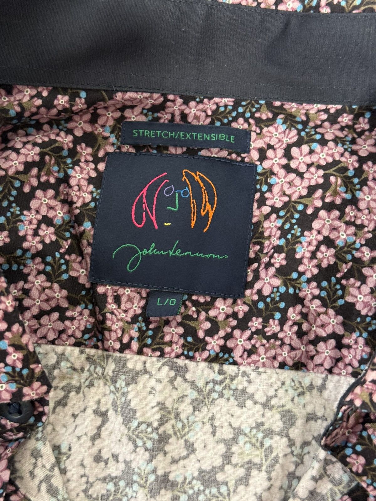 Vintage Vintage John Lennon Flower Pattern Button Up Shirt Size US L / EU 52-54 / 3 - 6 Thumbnail