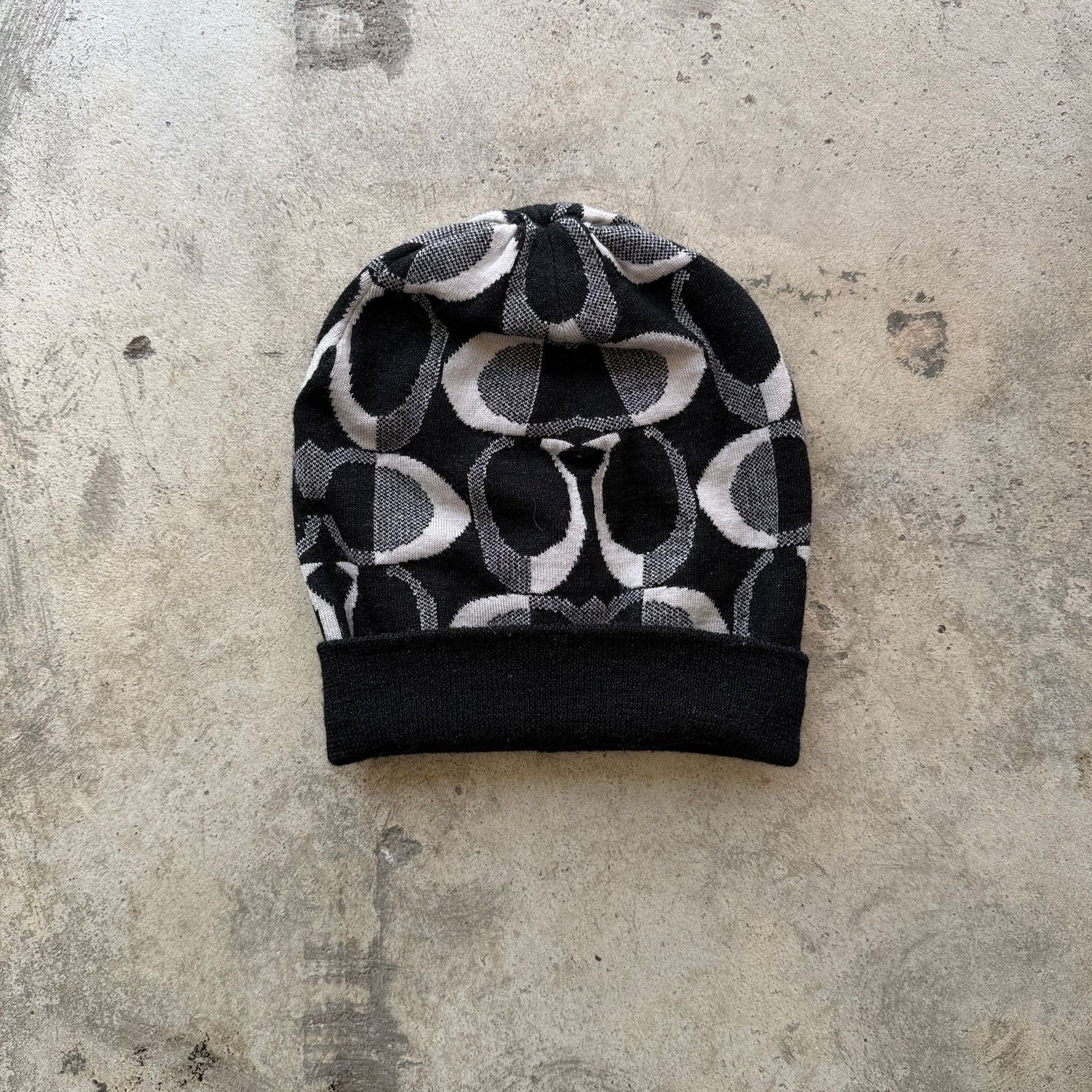 Coach Coach Signature Logo Knit Beanie Hat Black and White O/S Size ONE SIZE - 1 Thumbnail