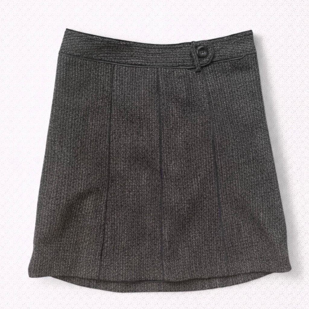 Loft Ann Taylor Petite Tweed A-Line Mini Skirt Size 4P Gray Size 27" / US 4 / IT 40 - 1 Thumbnail