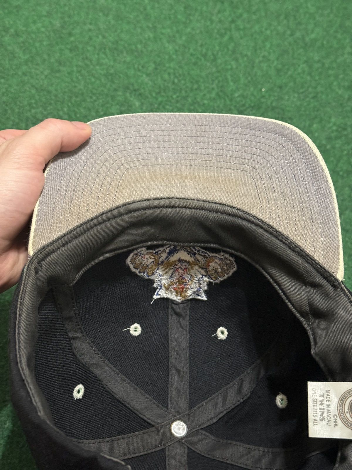 Twins Enterprise Inc. Vintage Florida Panthers NHL Hockey Black Snapback Hat Size ONE SIZE - 9 Thumbnail